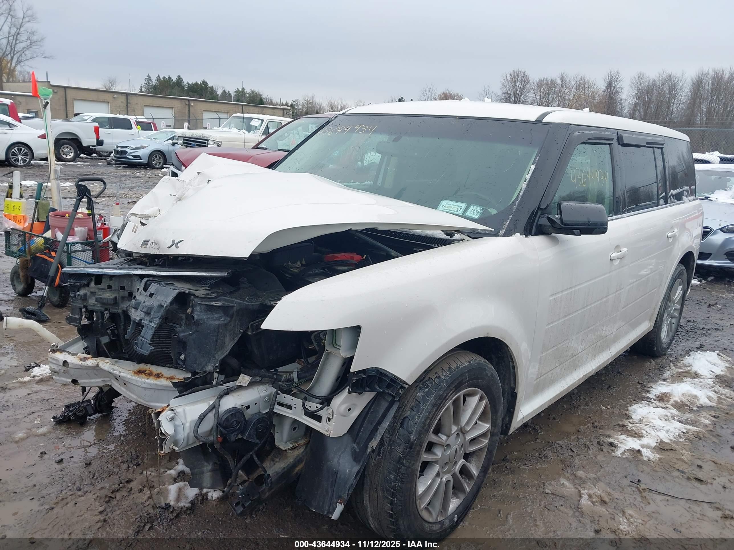 FORD FLEX image 2