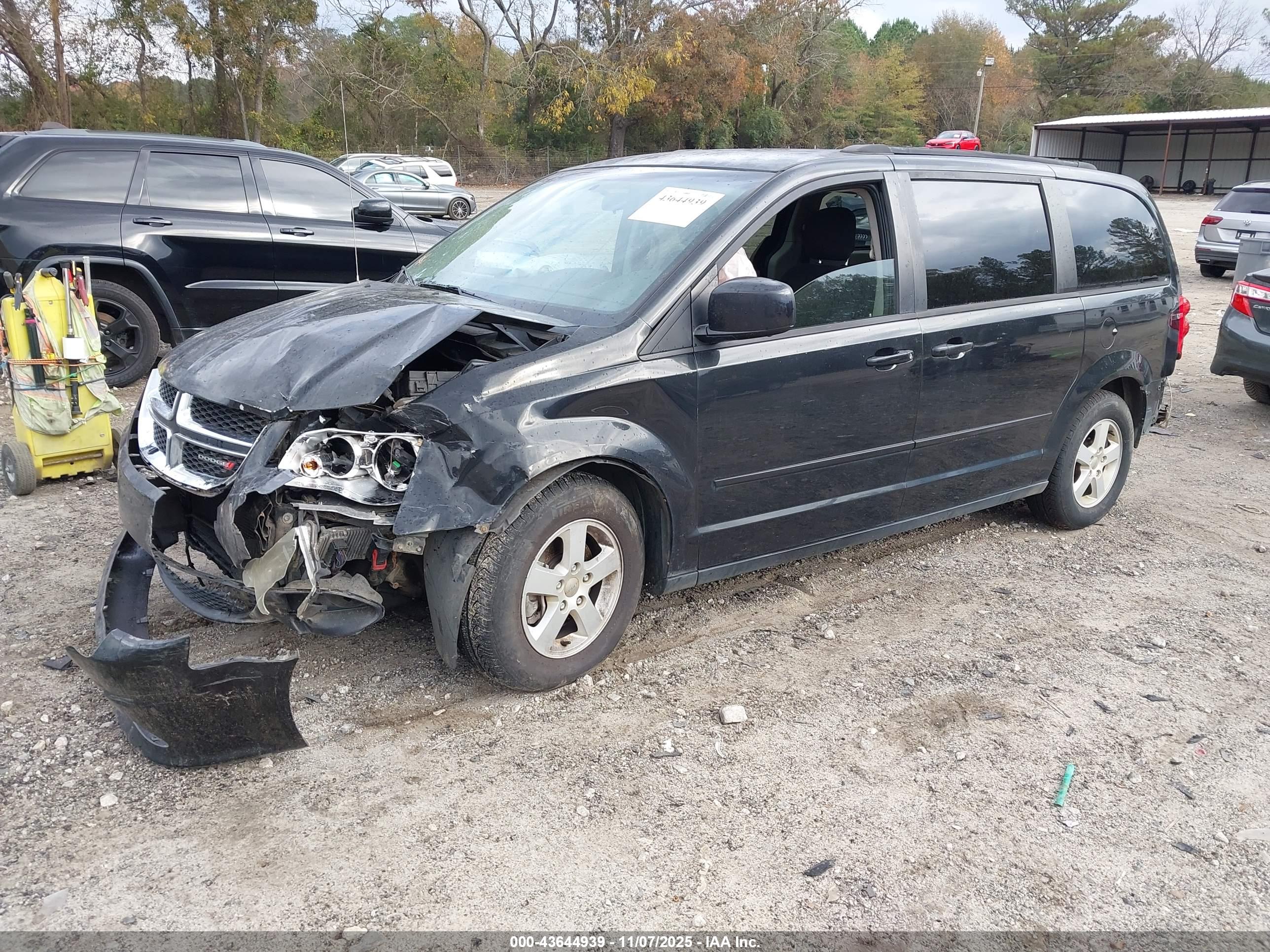 DODGE GRAND image 2