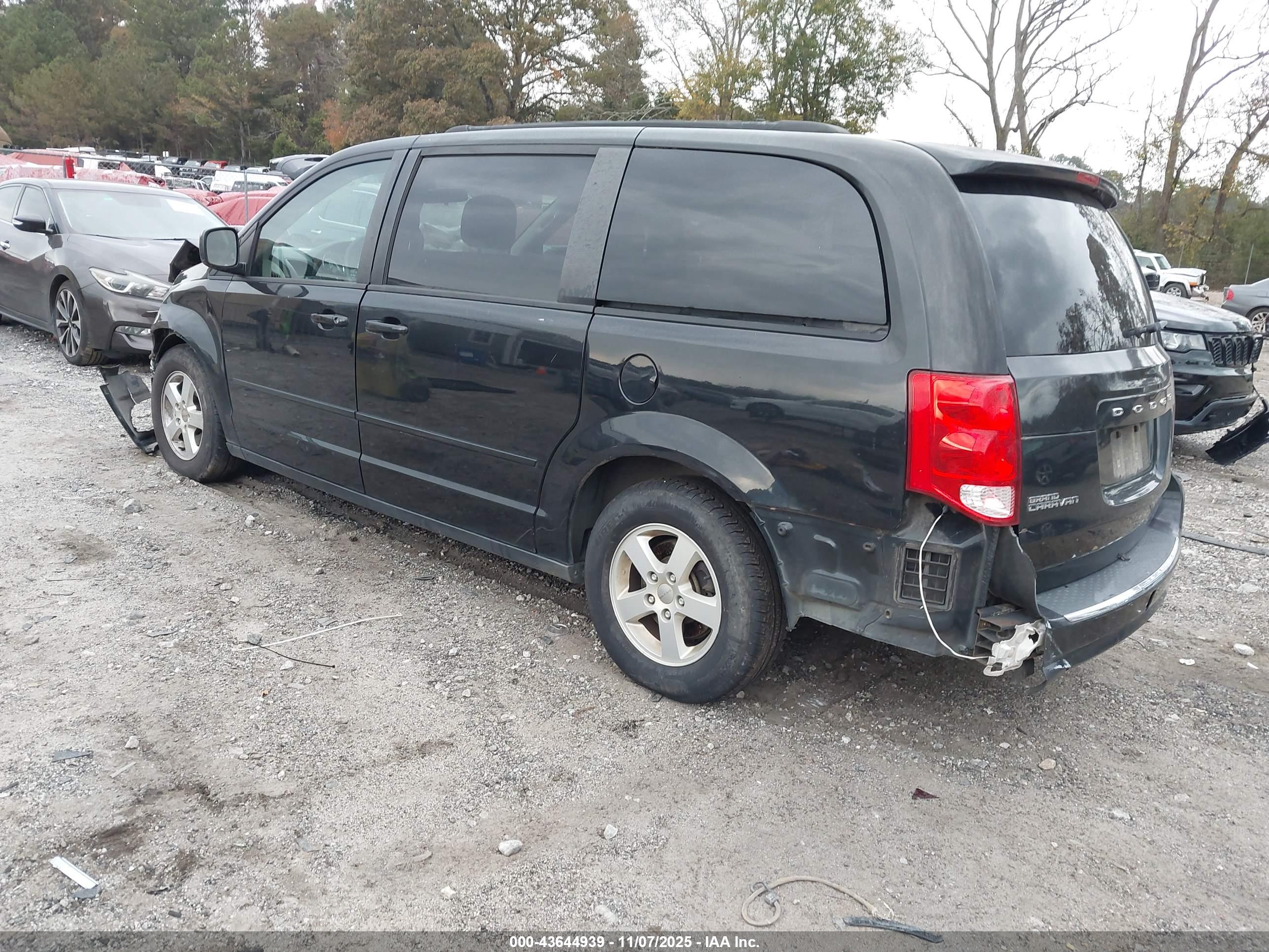 DODGE GRAND image 3