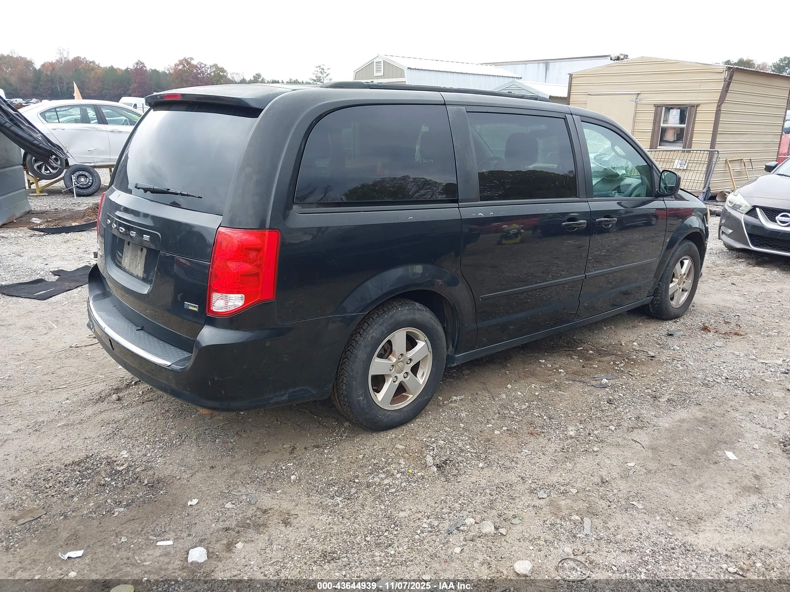 DODGE GRAND image 4