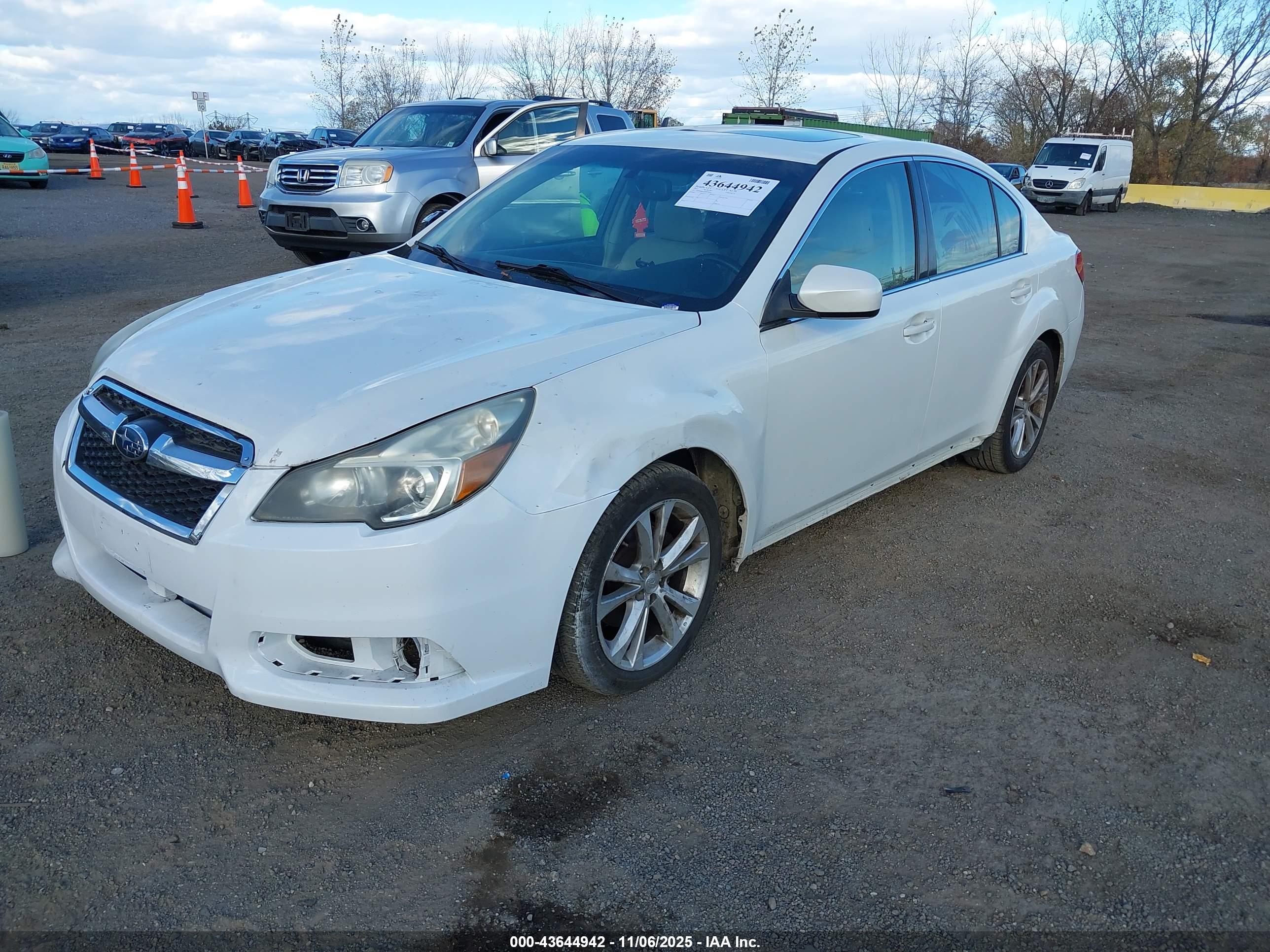 SUBARU LEGACY image 2