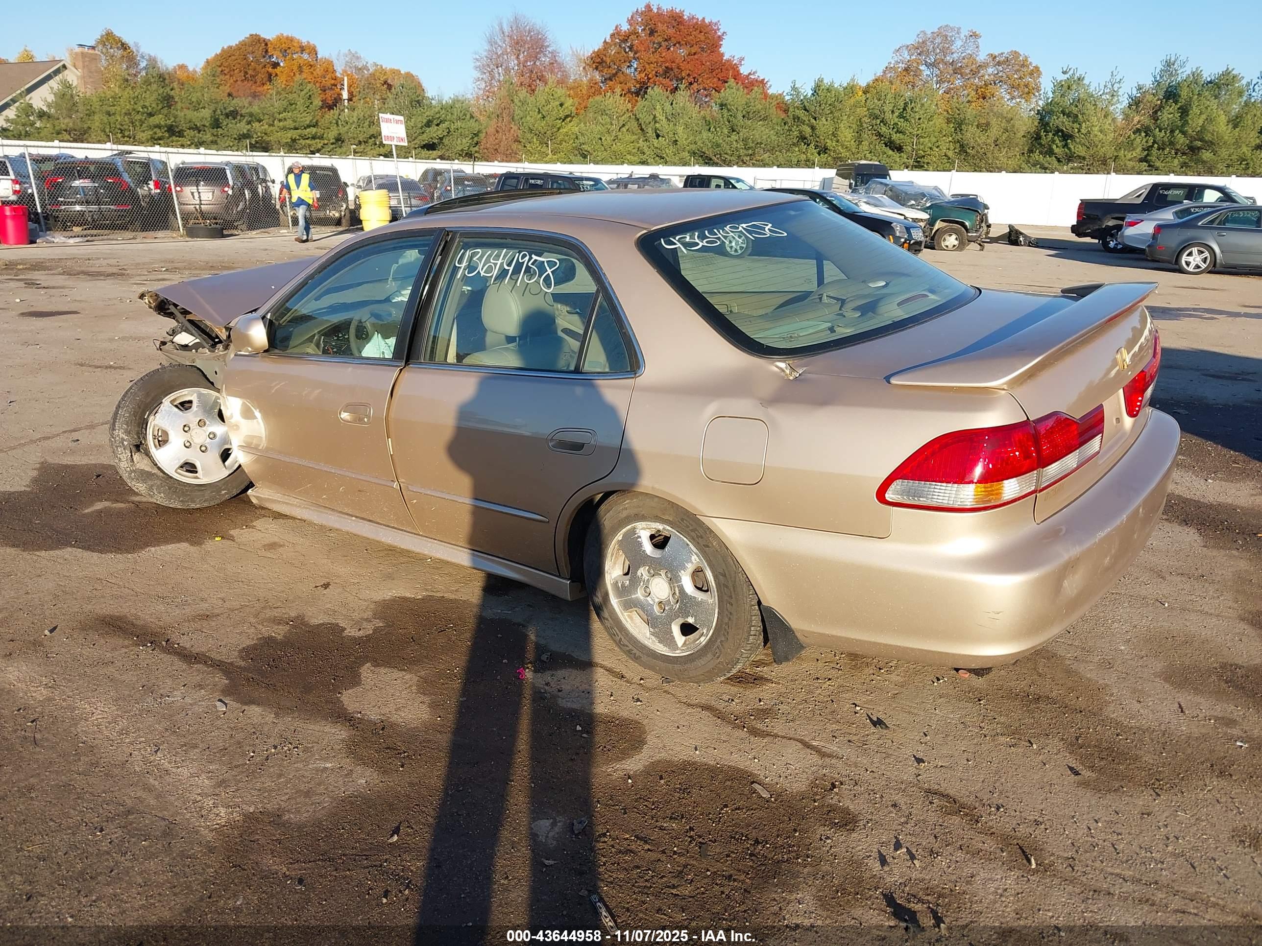 HONDA ACCORD image 3