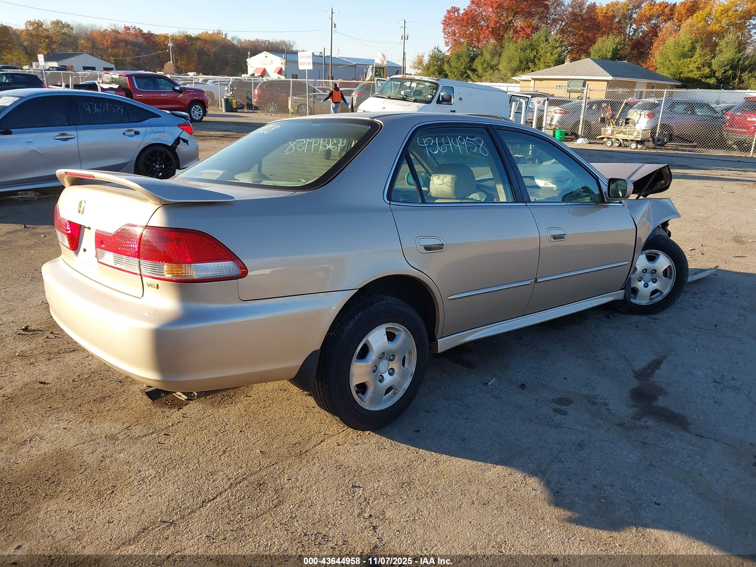 HONDA ACCORD image 4