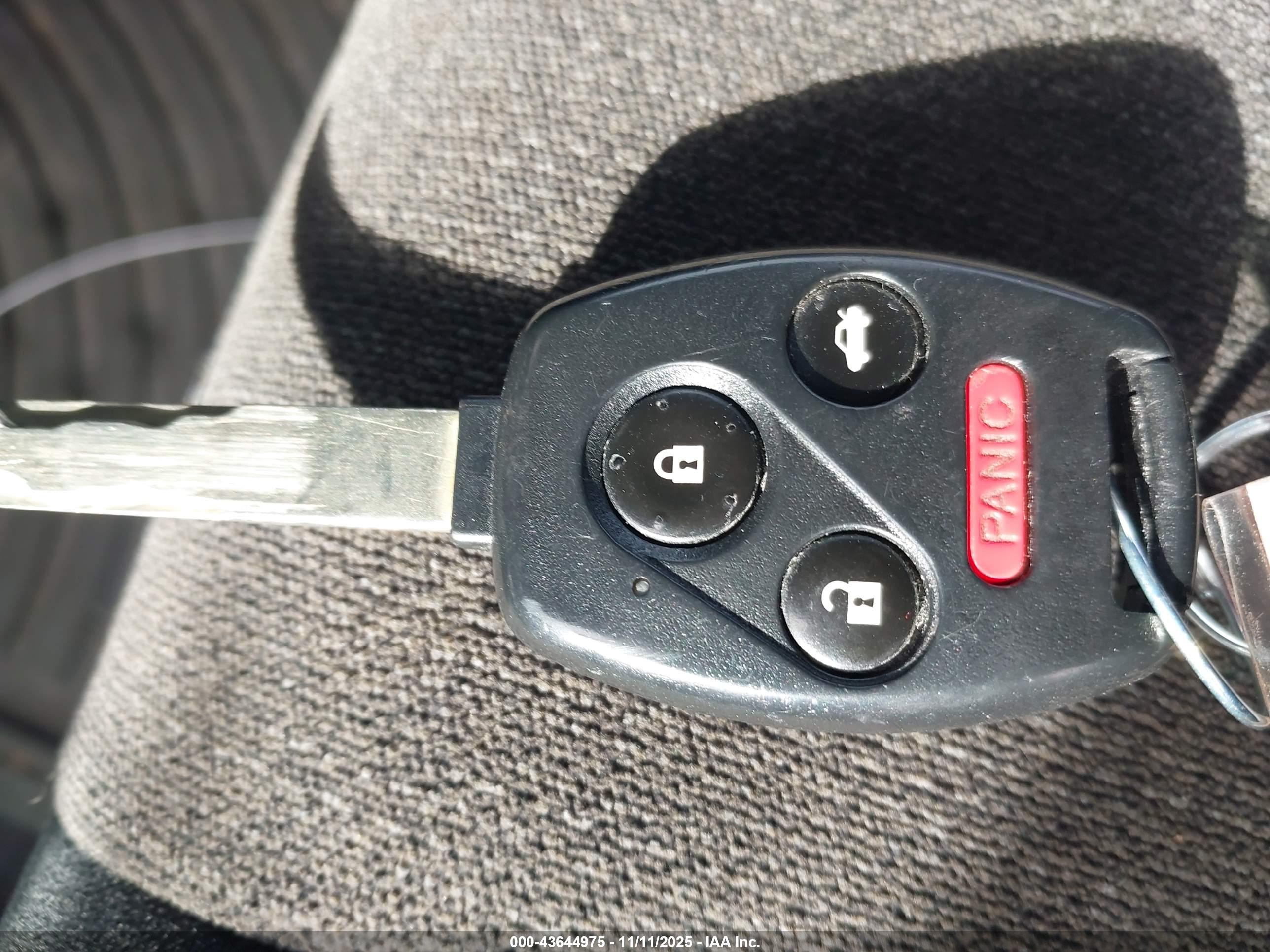 HONDA ACCORD image 11