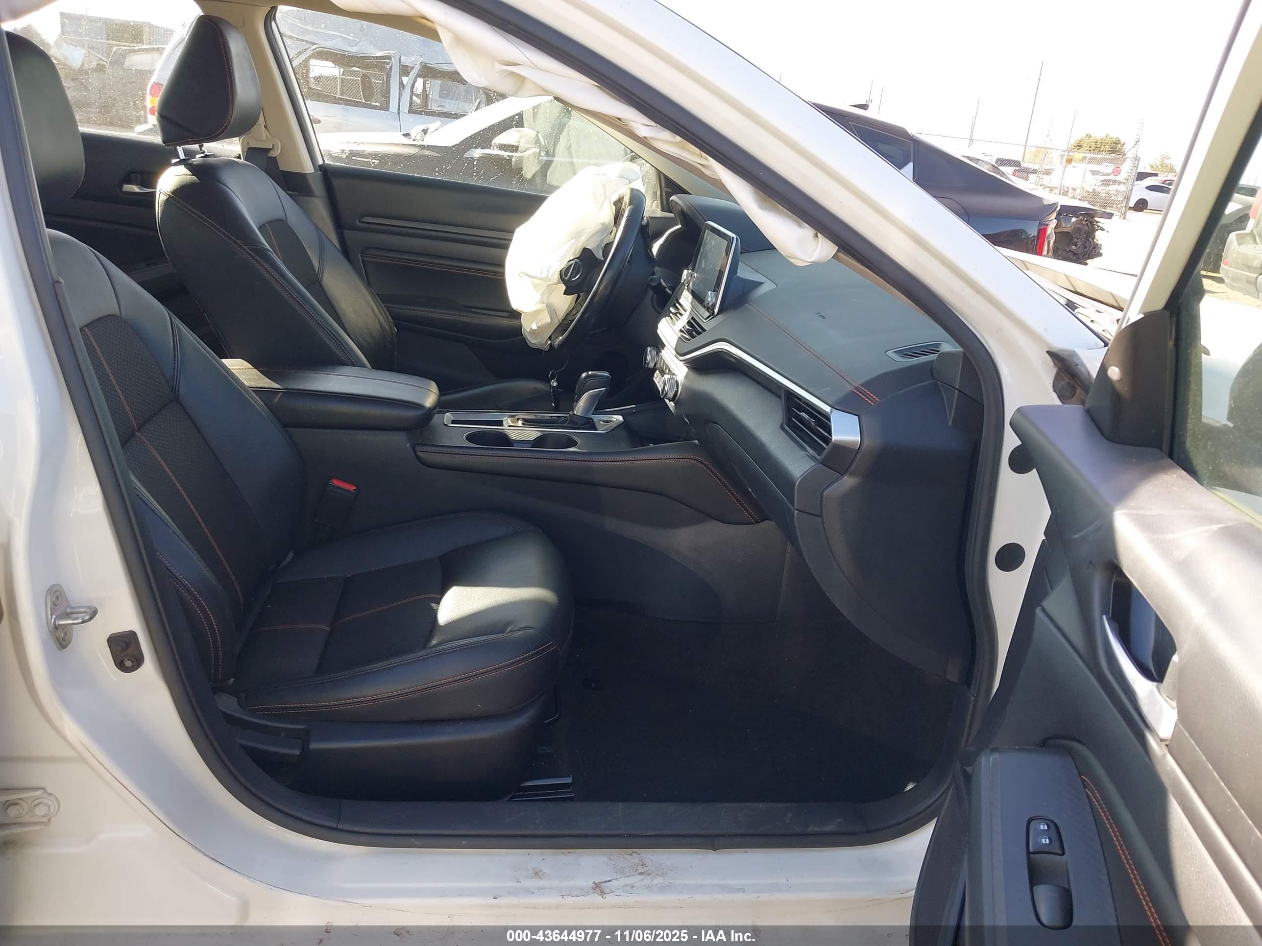 NISSAN ALTIMA image 5