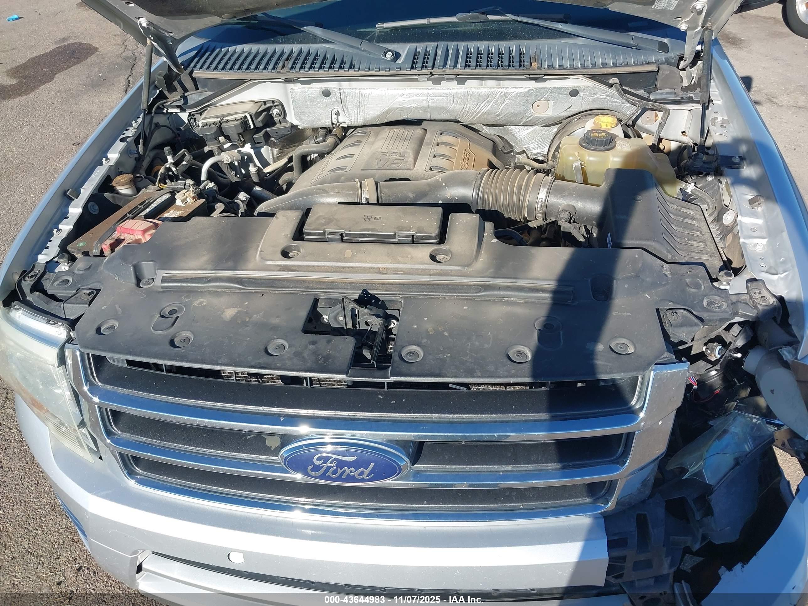 FORD EXPEDITION image 10