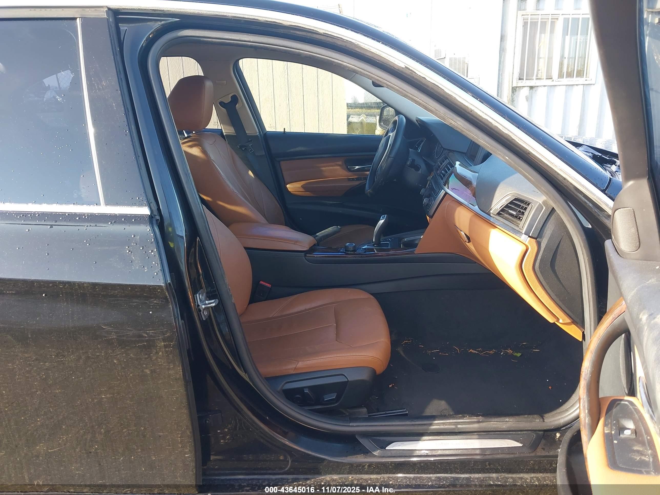 BMW 328I image 5