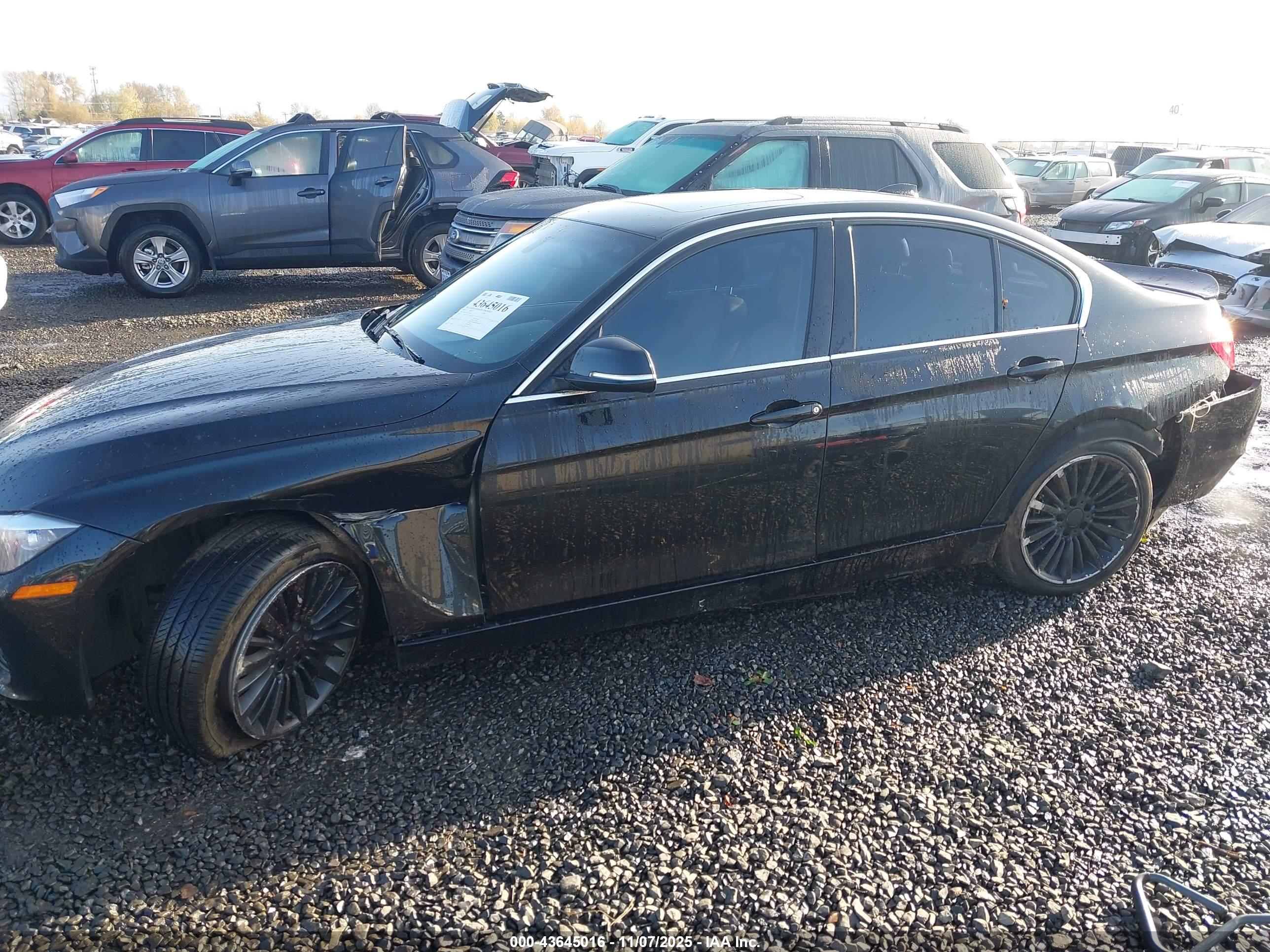 BMW 328I image 6