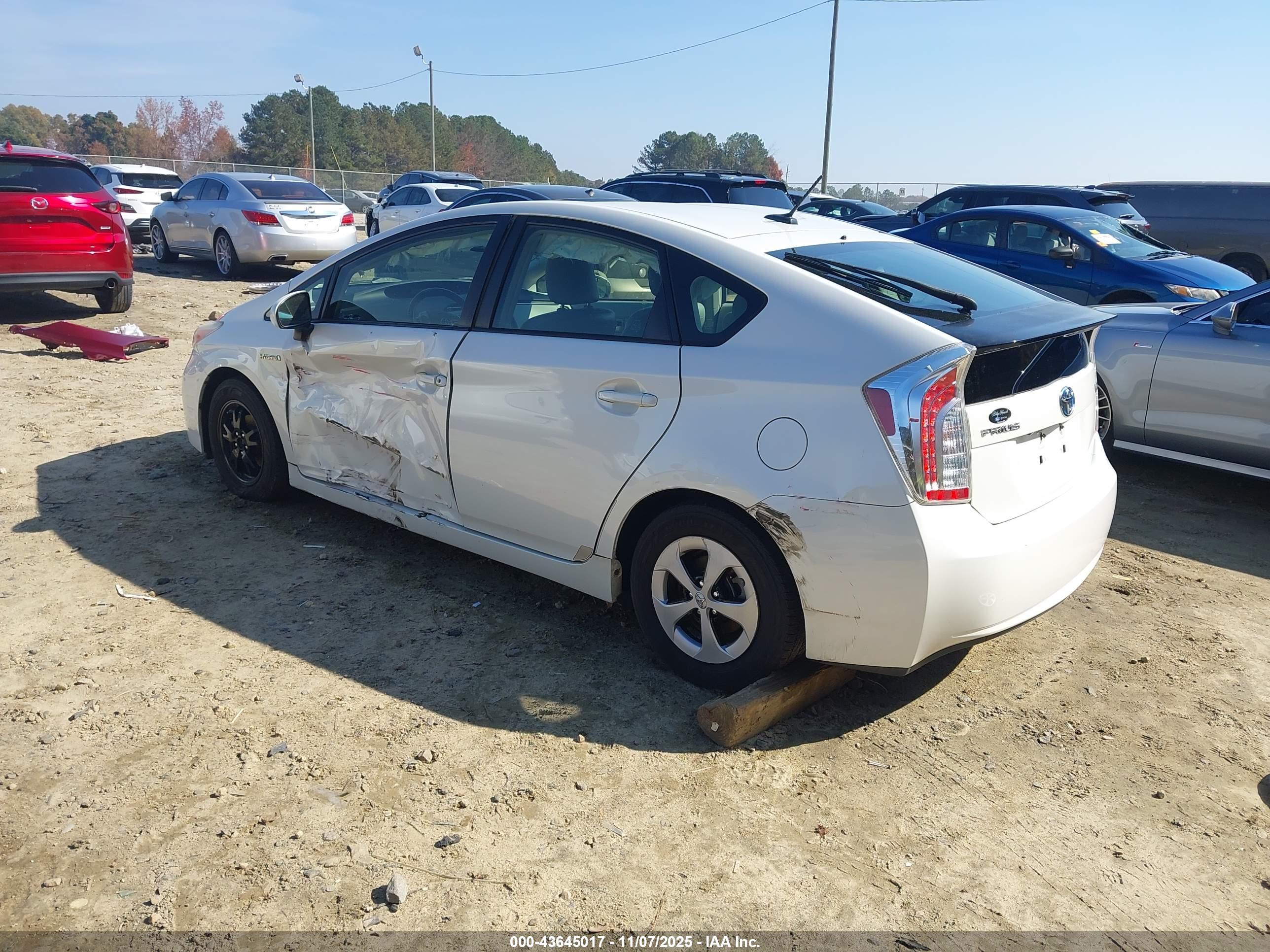 TOYOTA PRIUS image 3