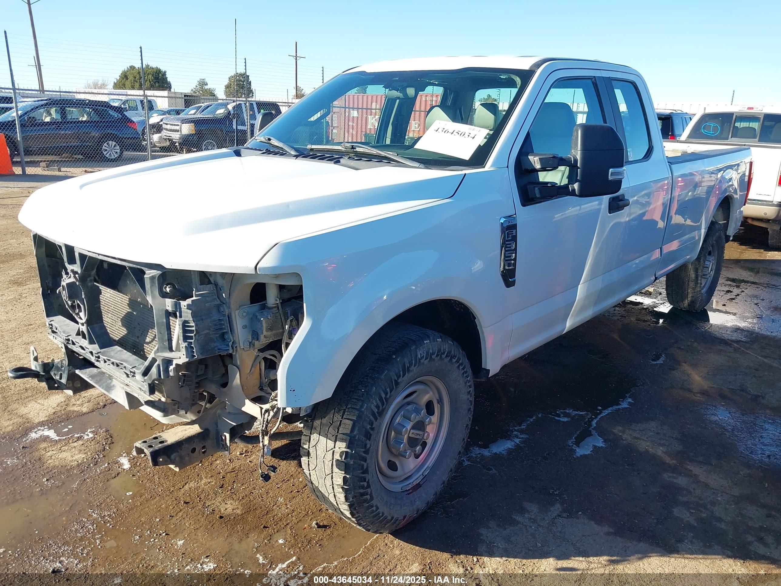 FORD F-350 image 2