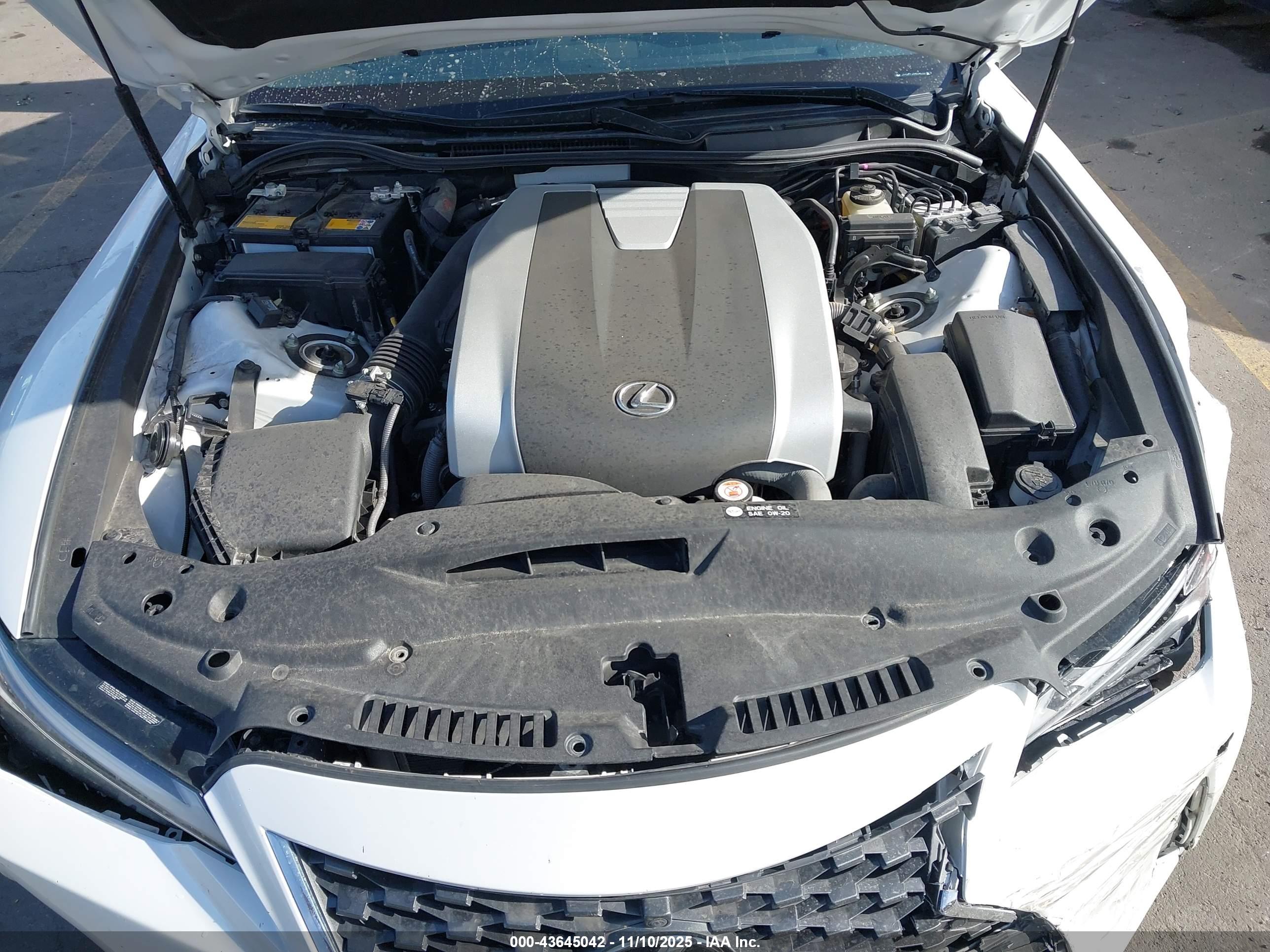 LEXUS IS image 10