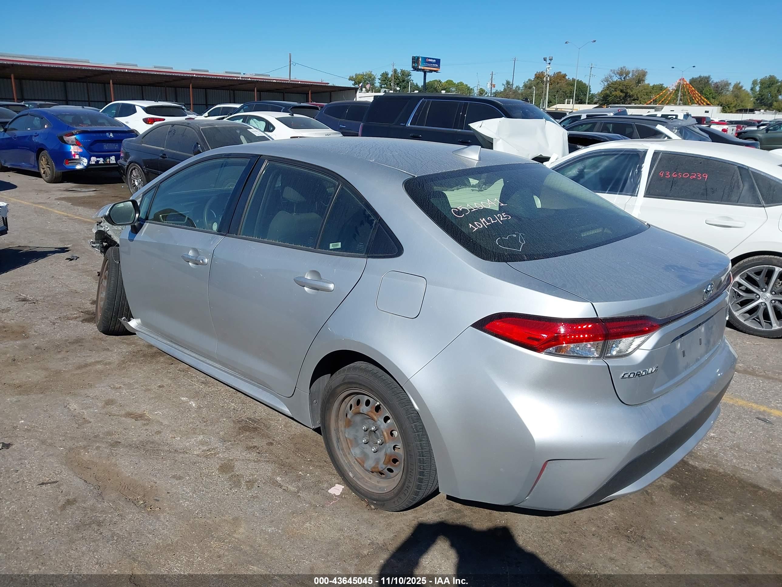 TOYOTA COROLLA image 3