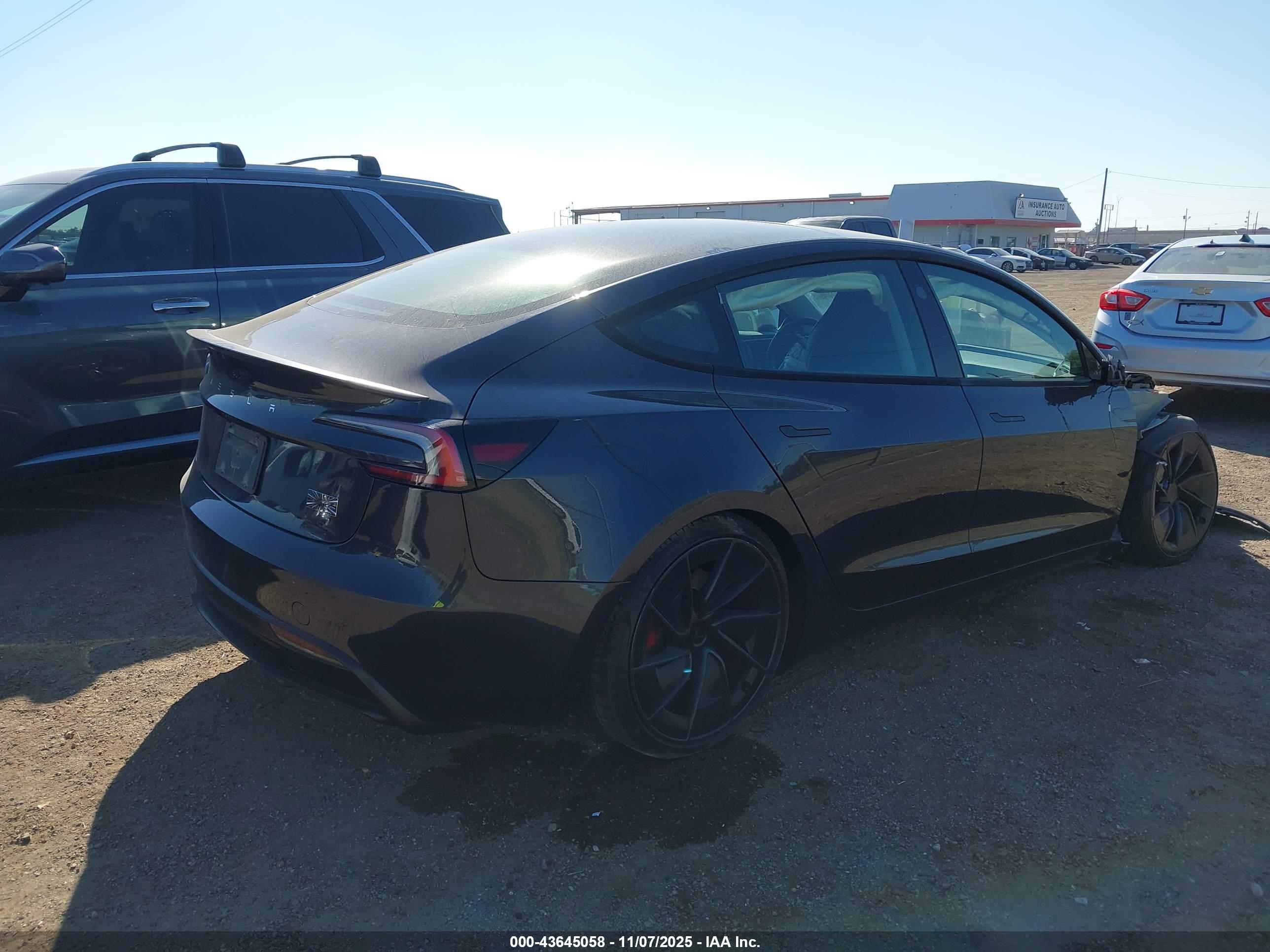 TESLA MODEL image 4