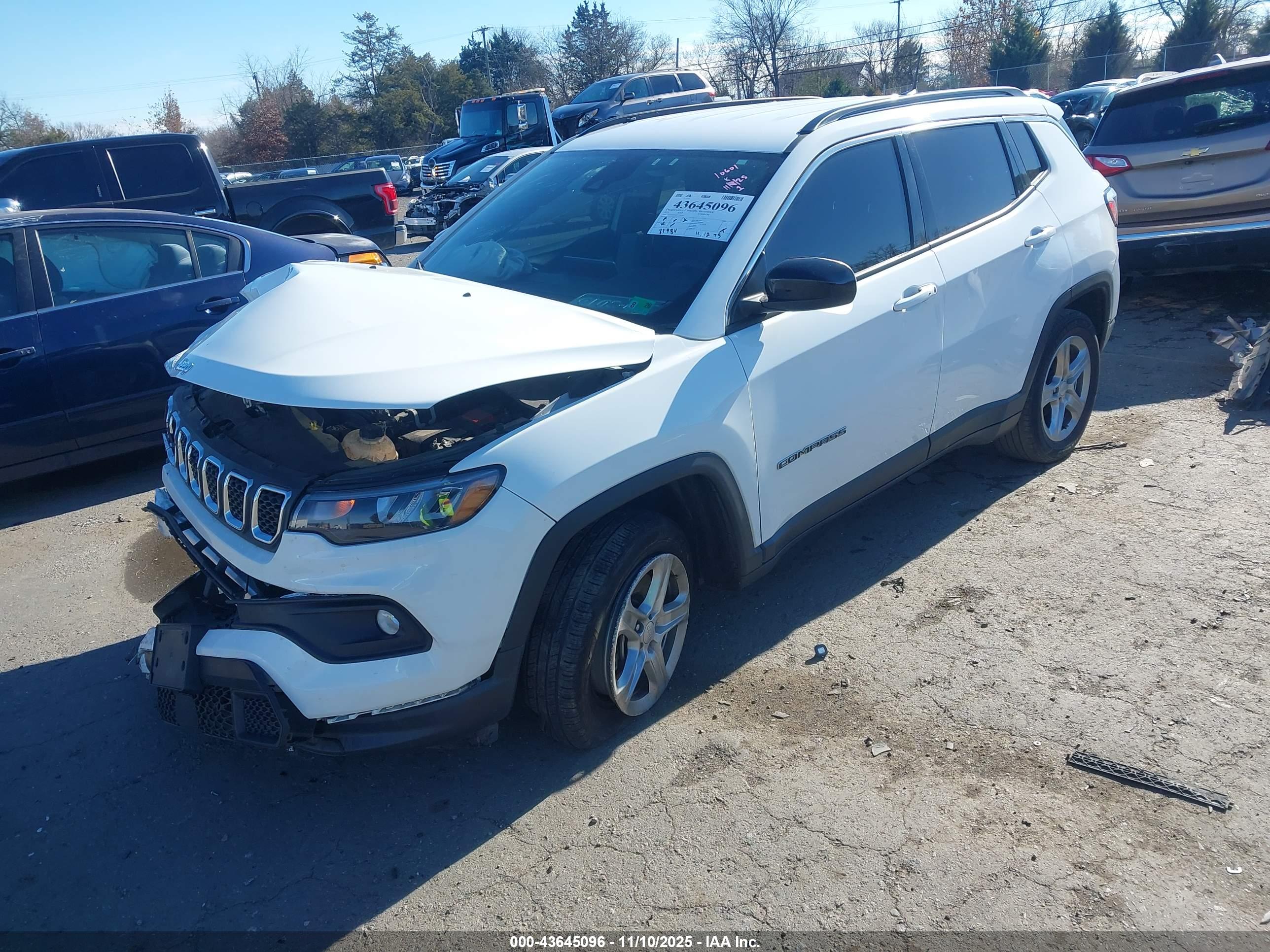 JEEP COMPASS image 2