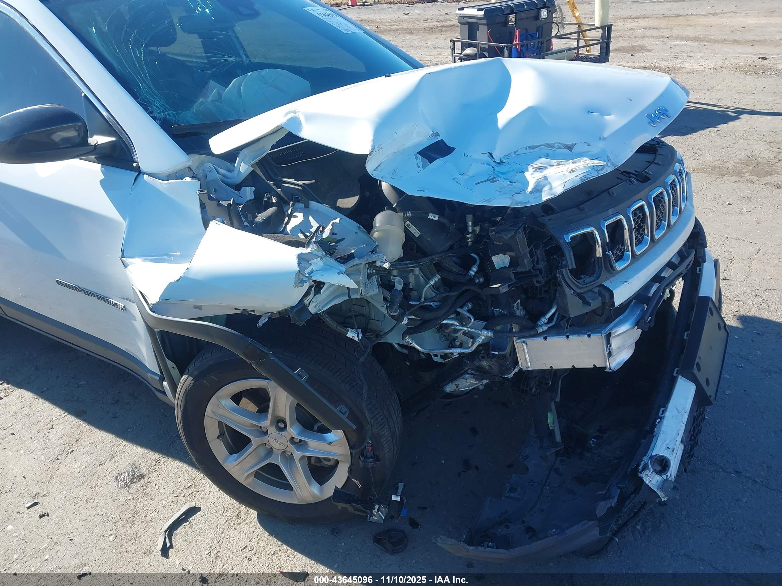 JEEP COMPASS image 6