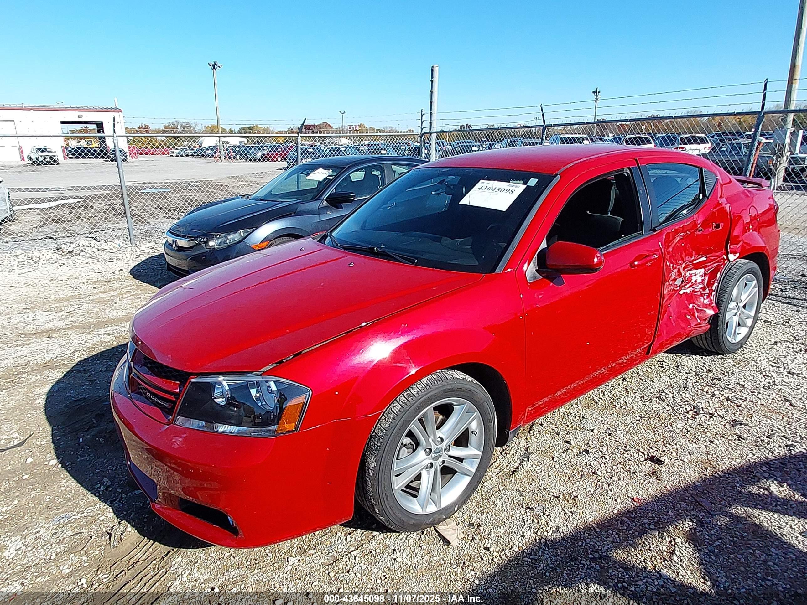 DODGE AVENGER image 2