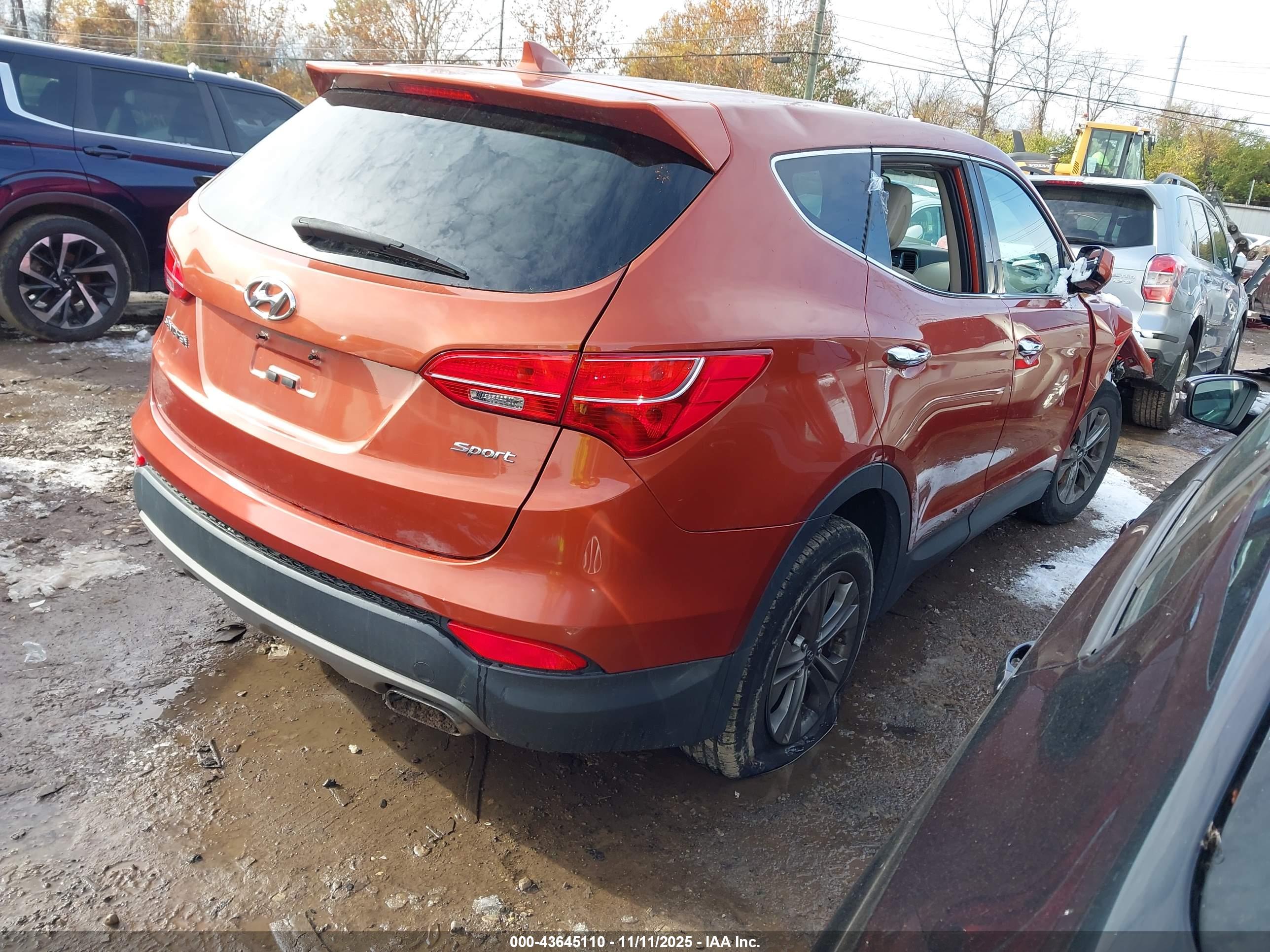 HYUNDAI SANTA image 4