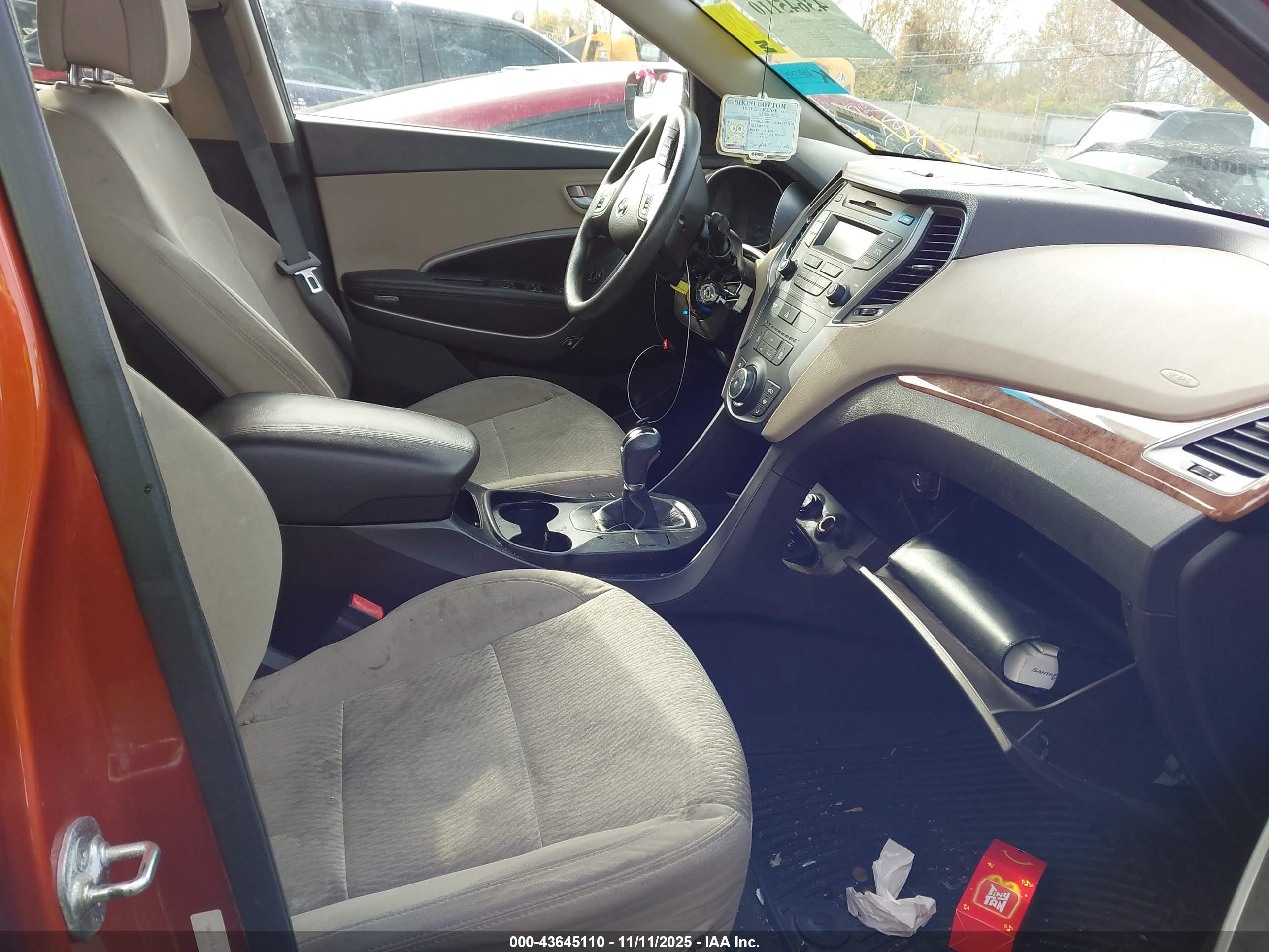 HYUNDAI SANTA image 5