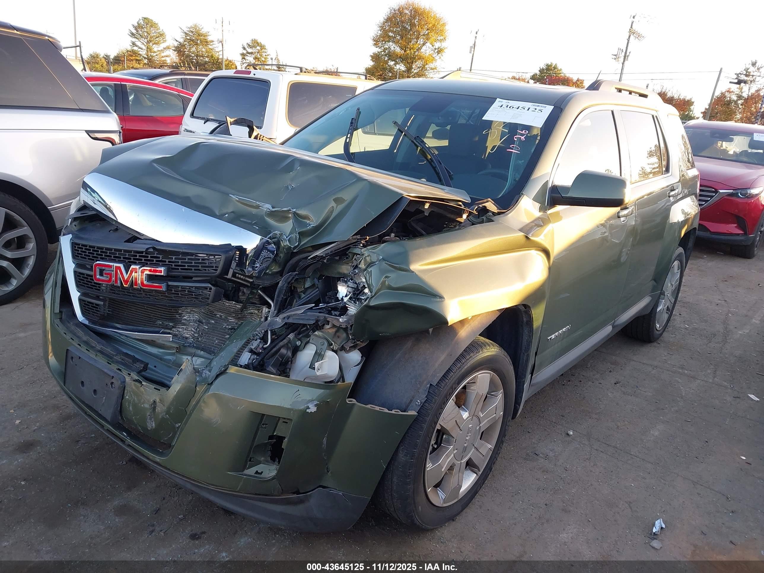 GMC TERRAIN image 2
