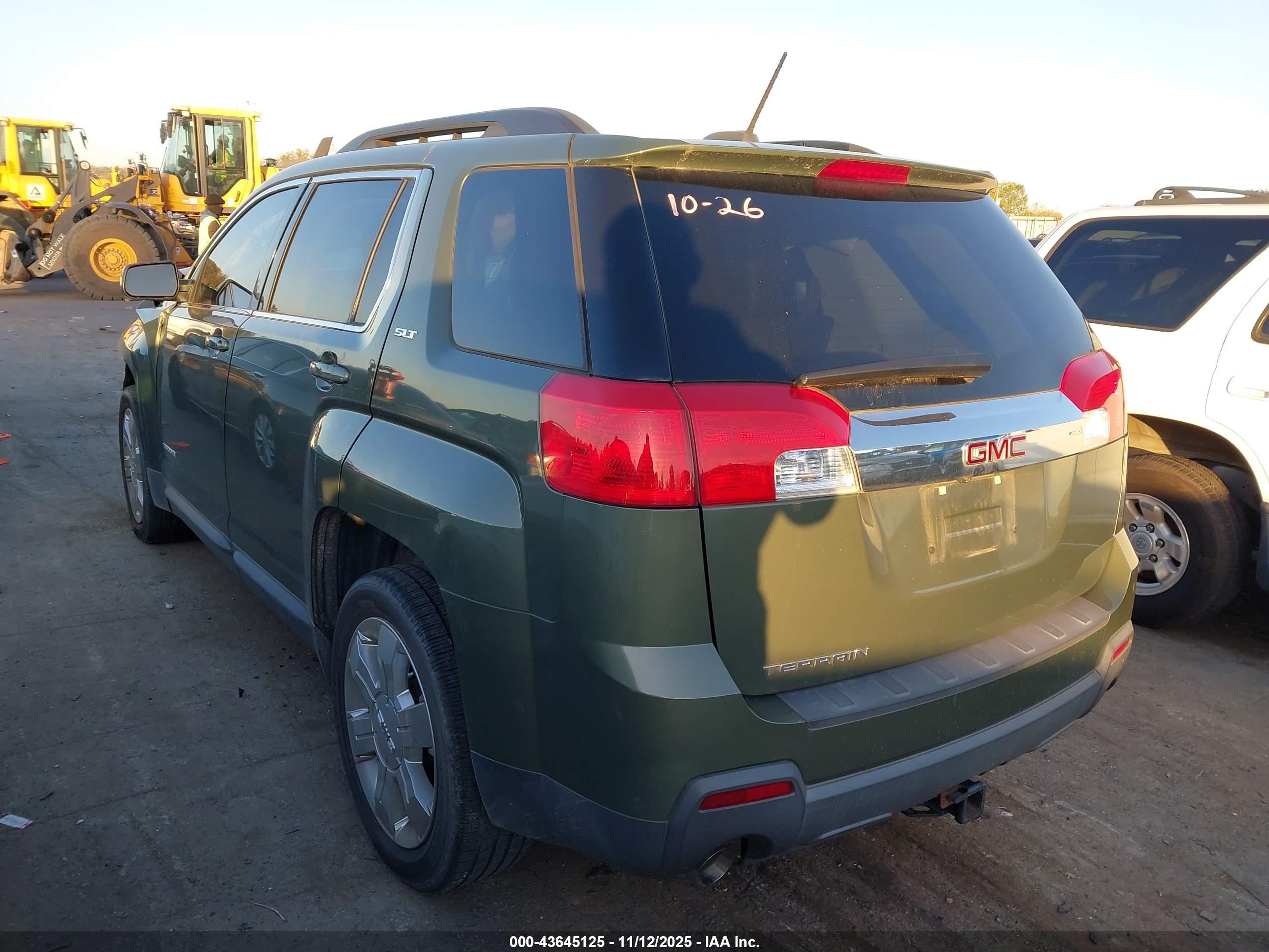 GMC TERRAIN image 3
