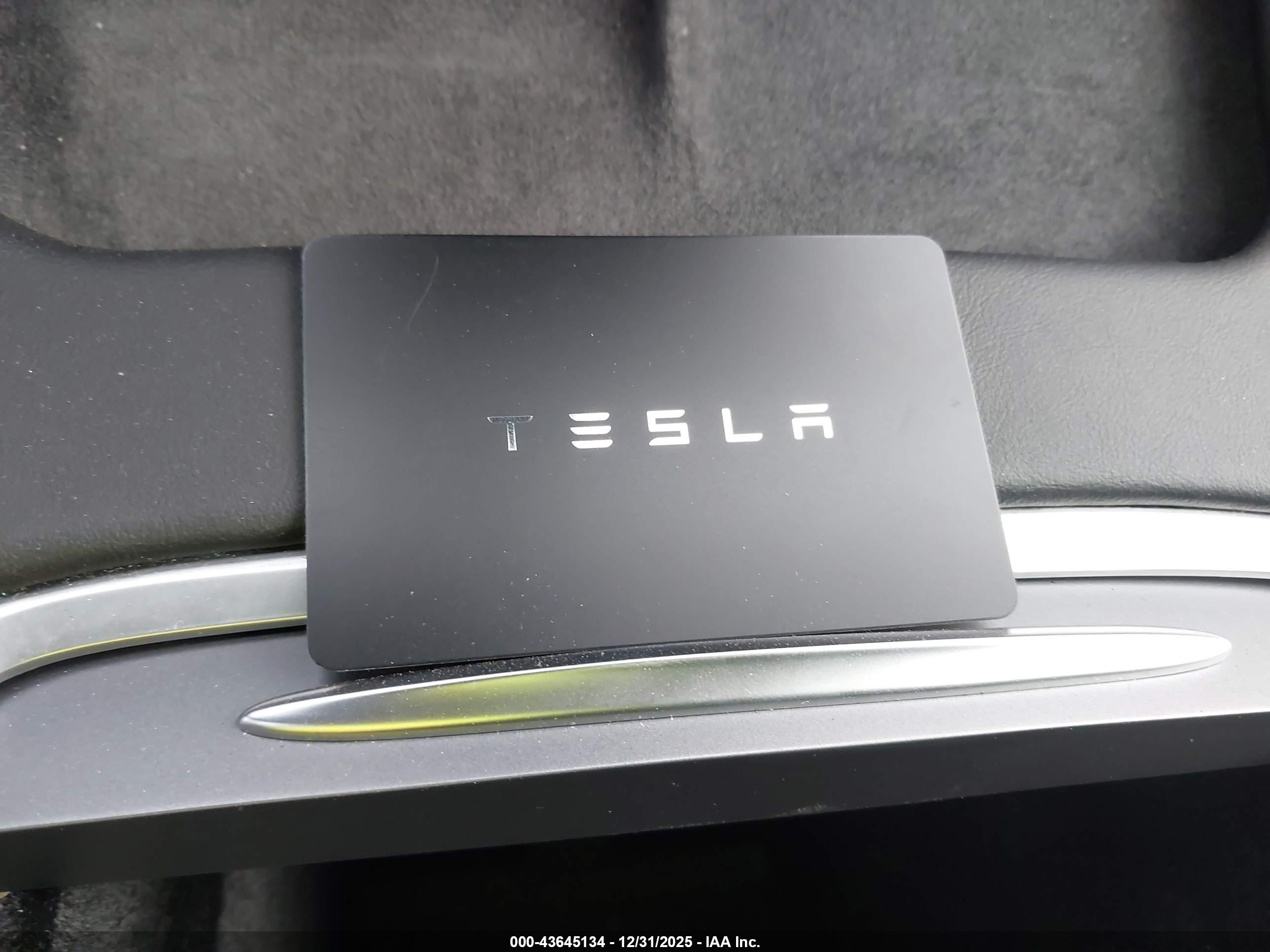 TESLA MODEL image 11