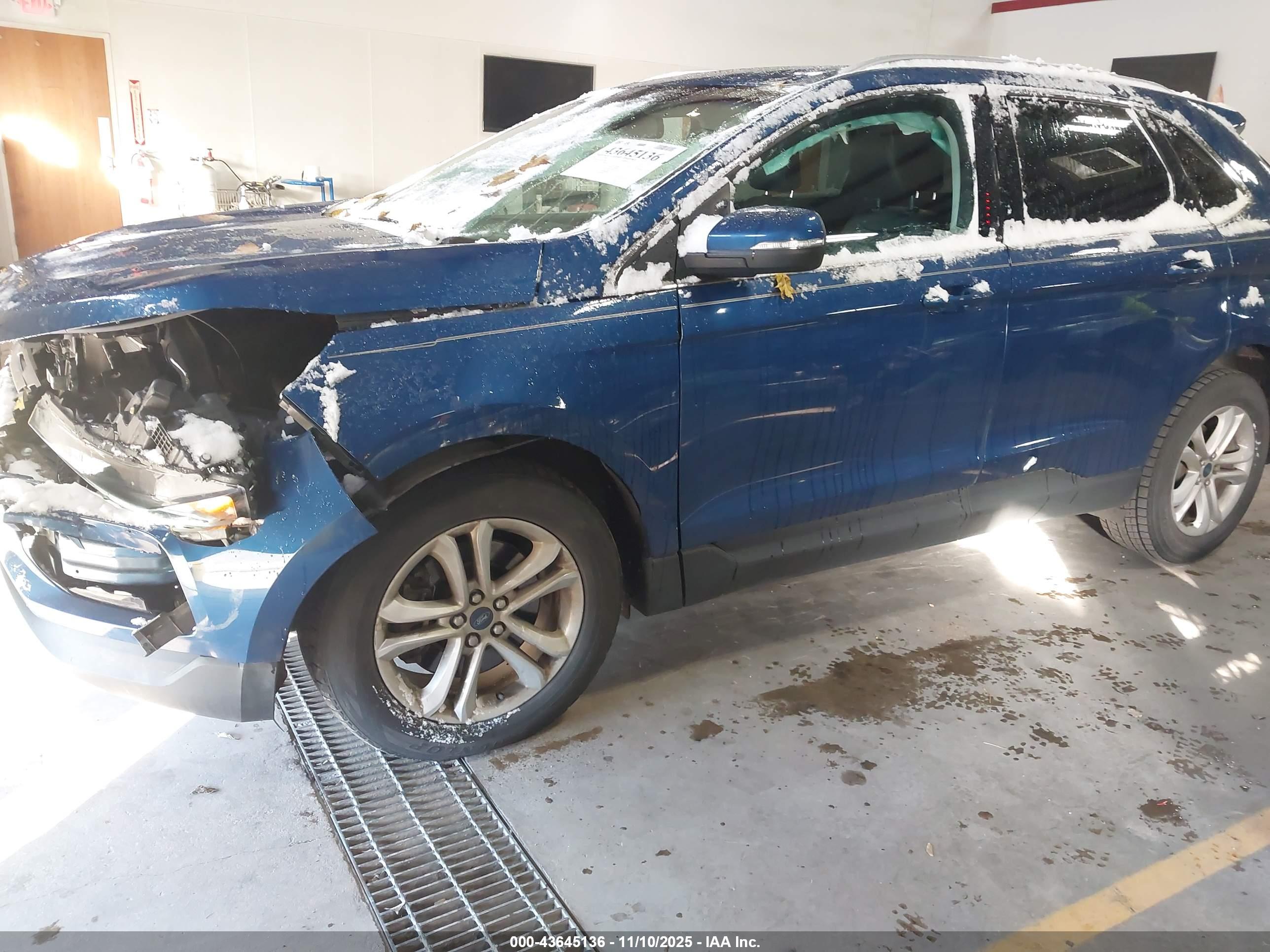 FORD EDGE image 2