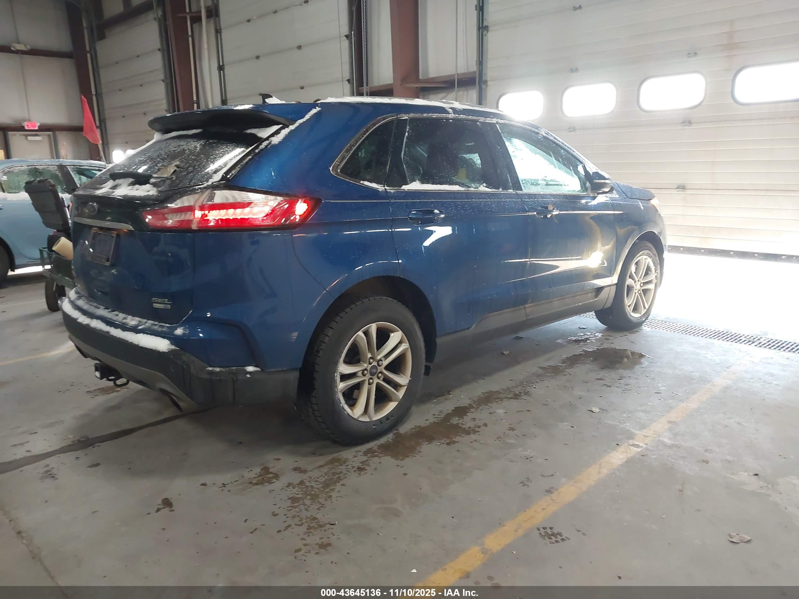 FORD EDGE image 4