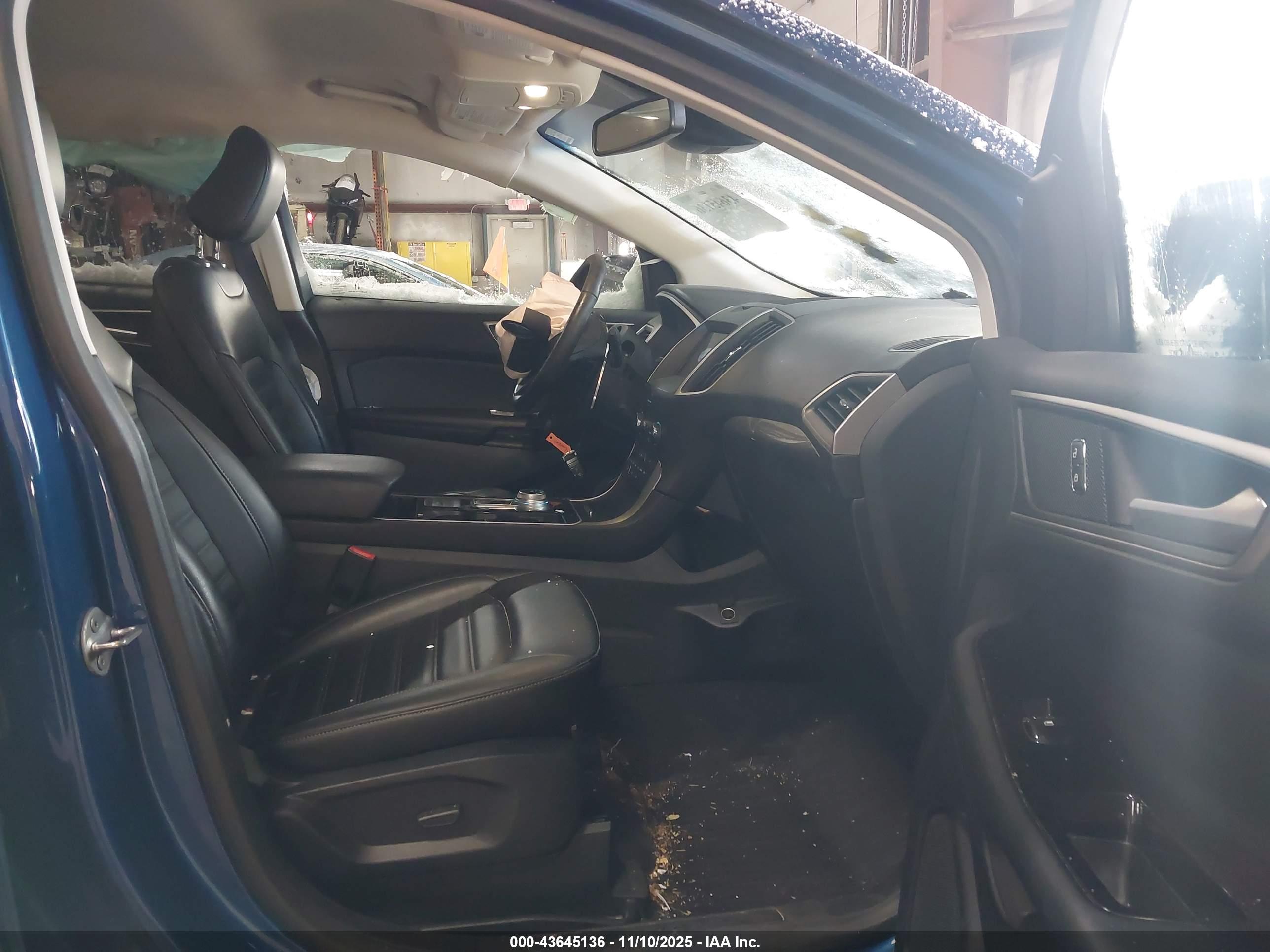 FORD EDGE image 5