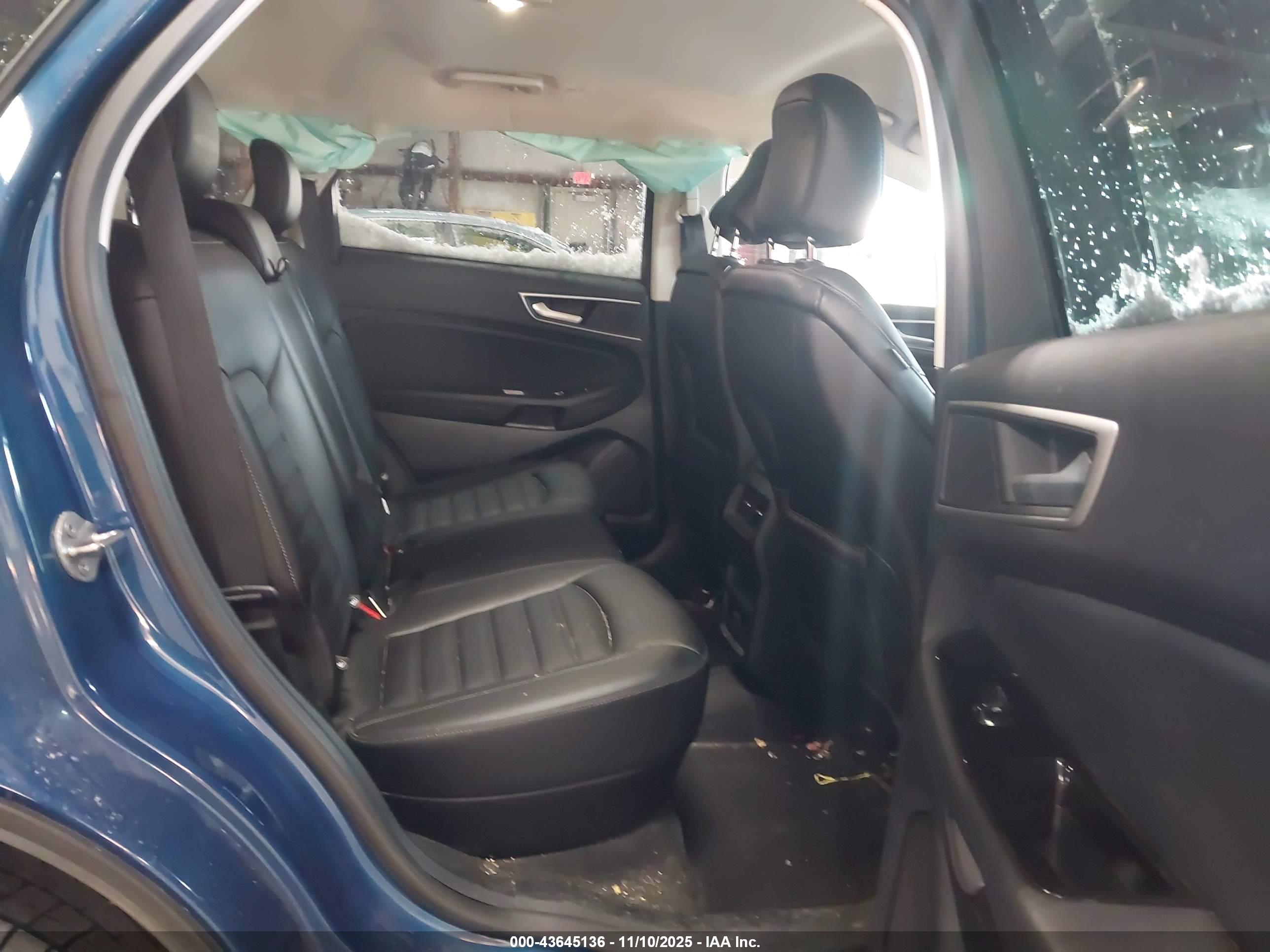 FORD EDGE image 8