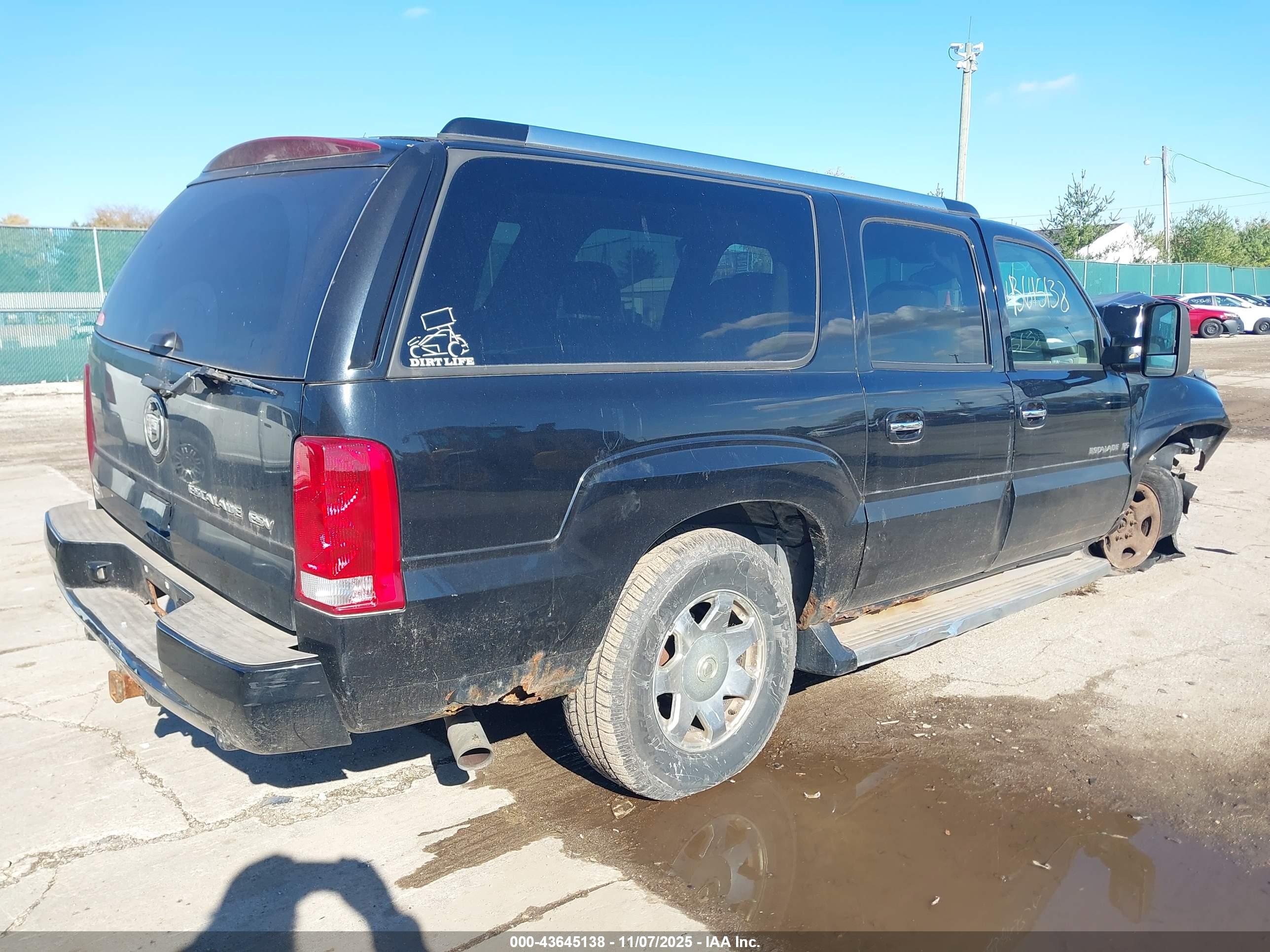 CADILLAC ESCALADE image 4