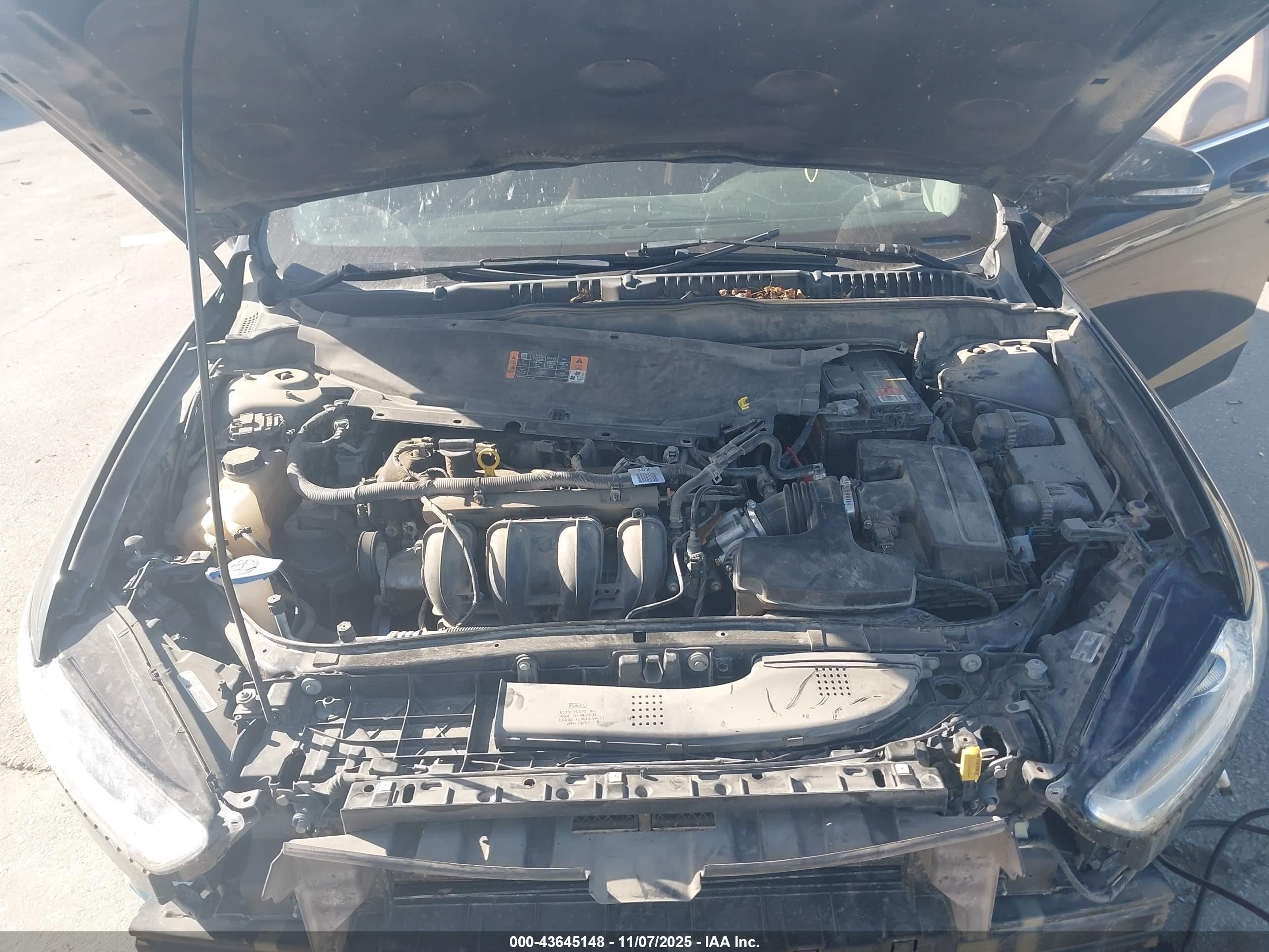 FORD FUSION image 10