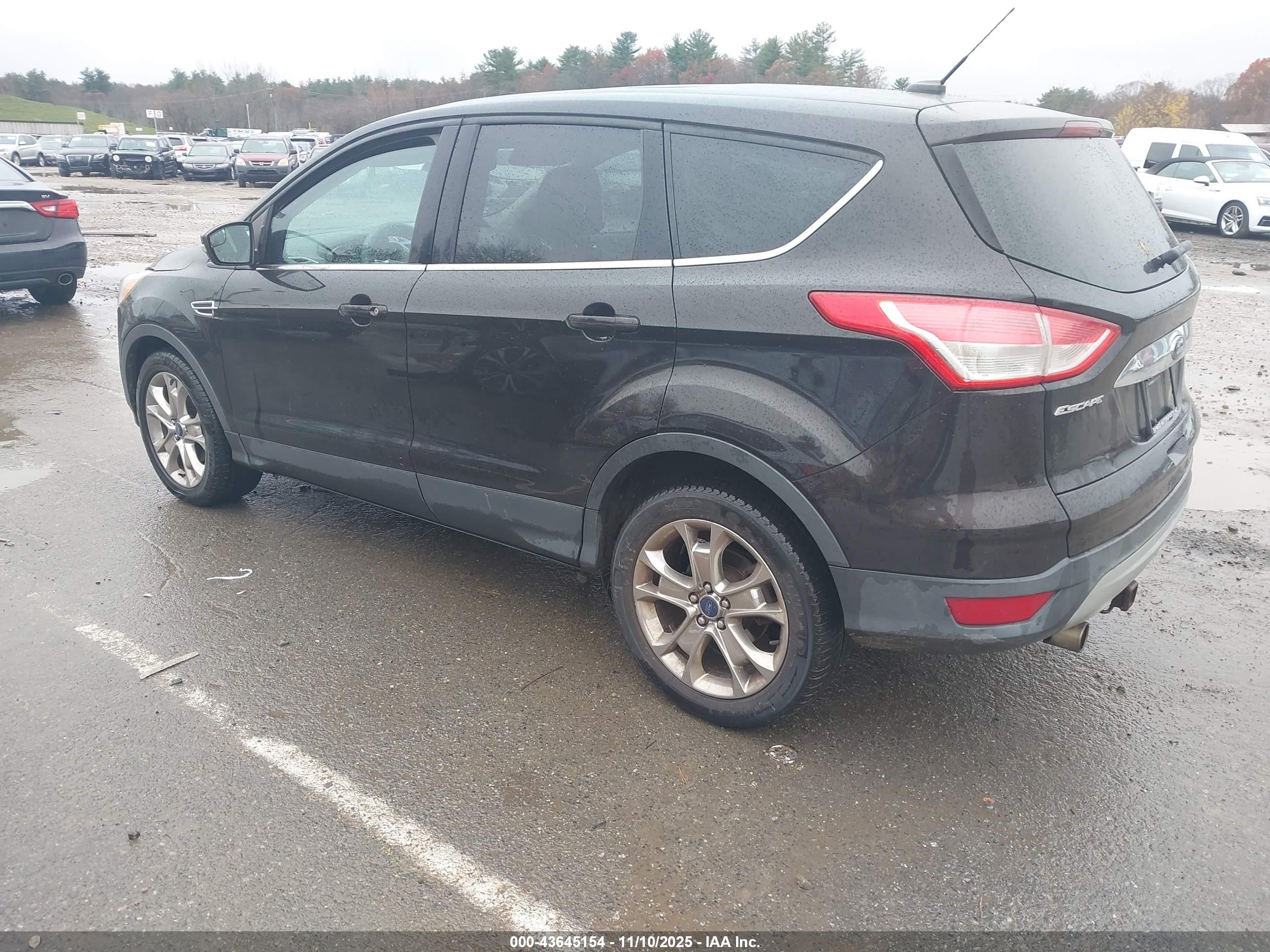 FORD ESCAPE image 3