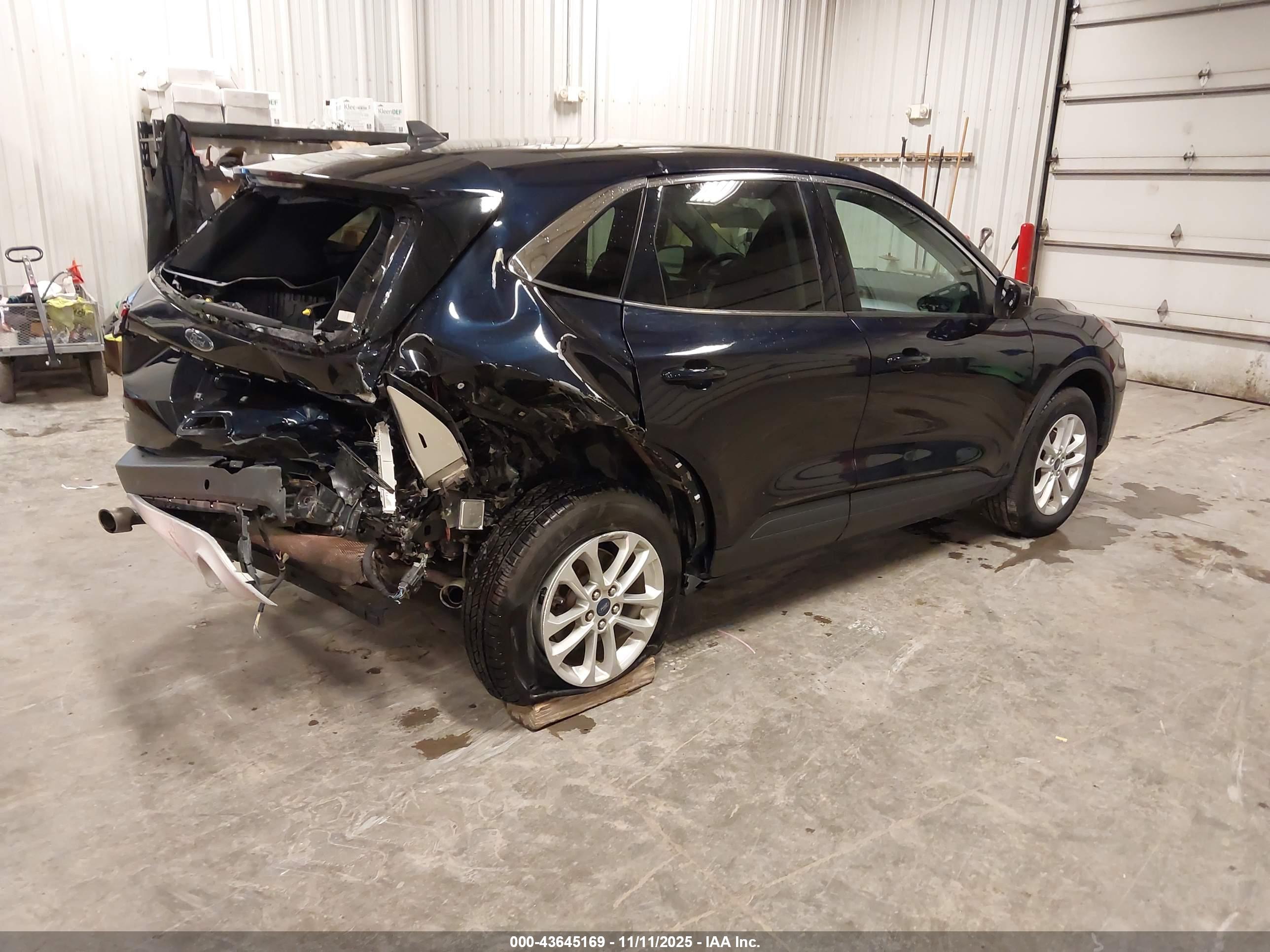 FORD ESCAPE image 4
