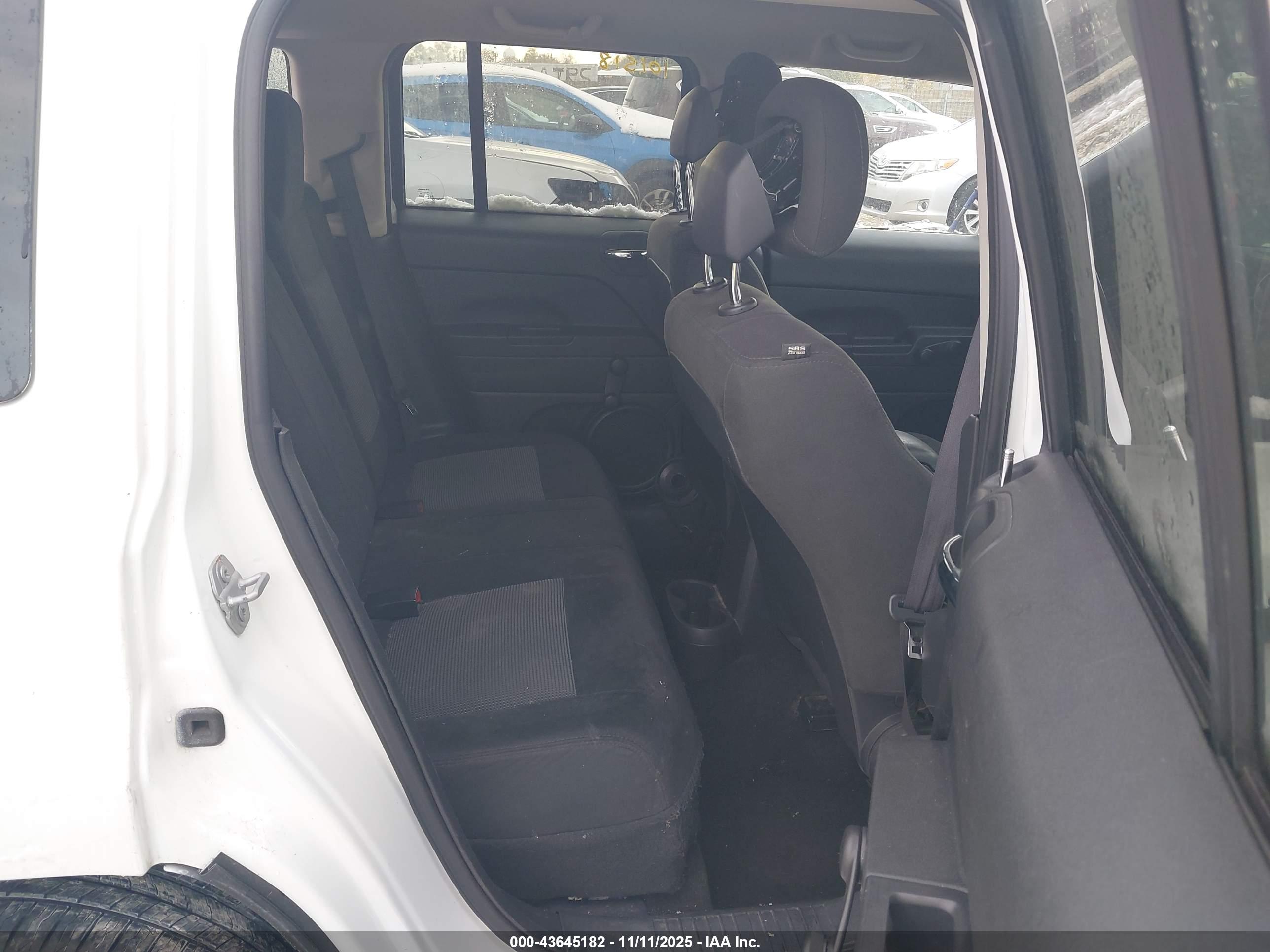 JEEP PATRIOT image 8
