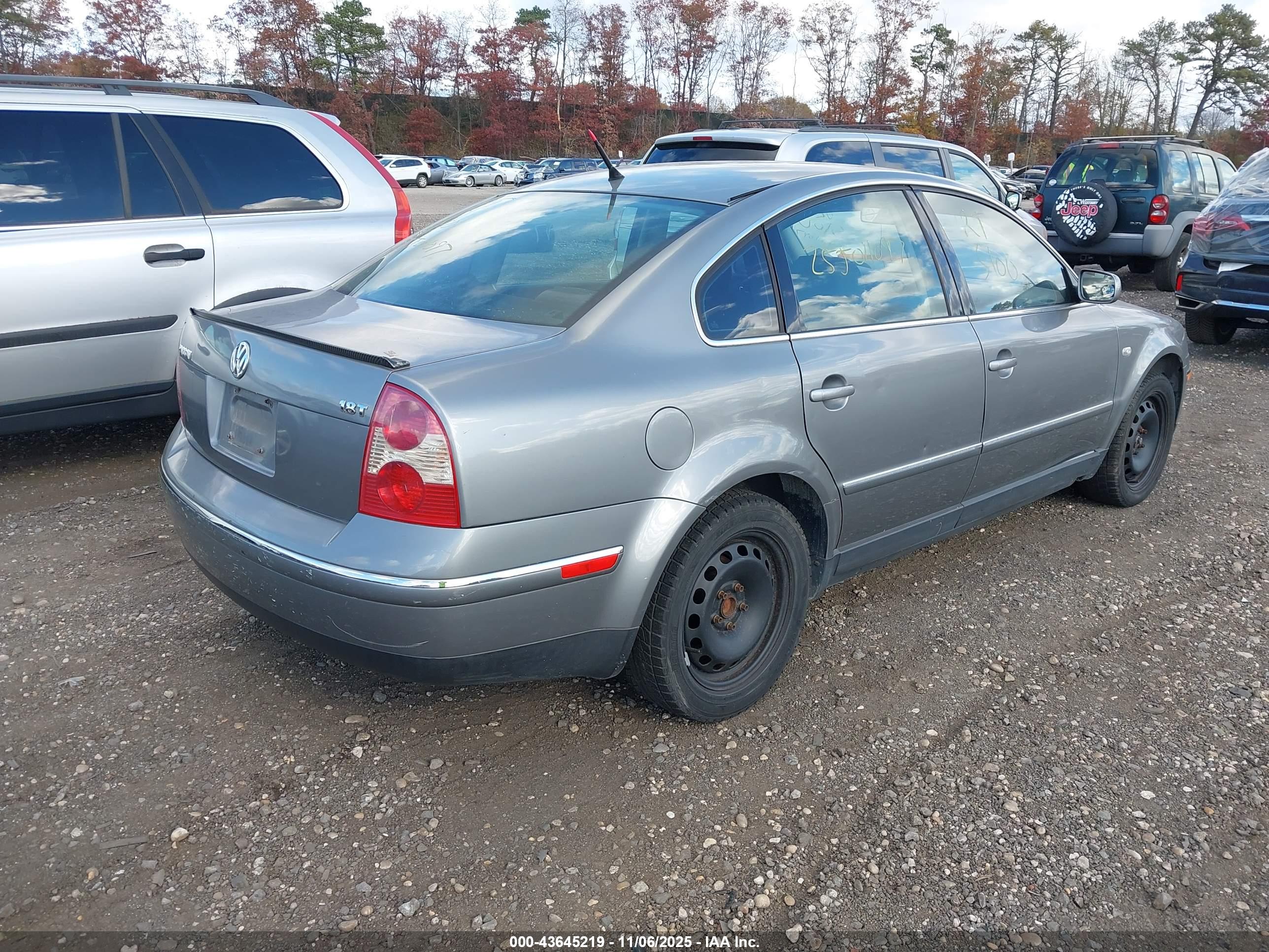 VOLKSWAGEN PASSAT image 4