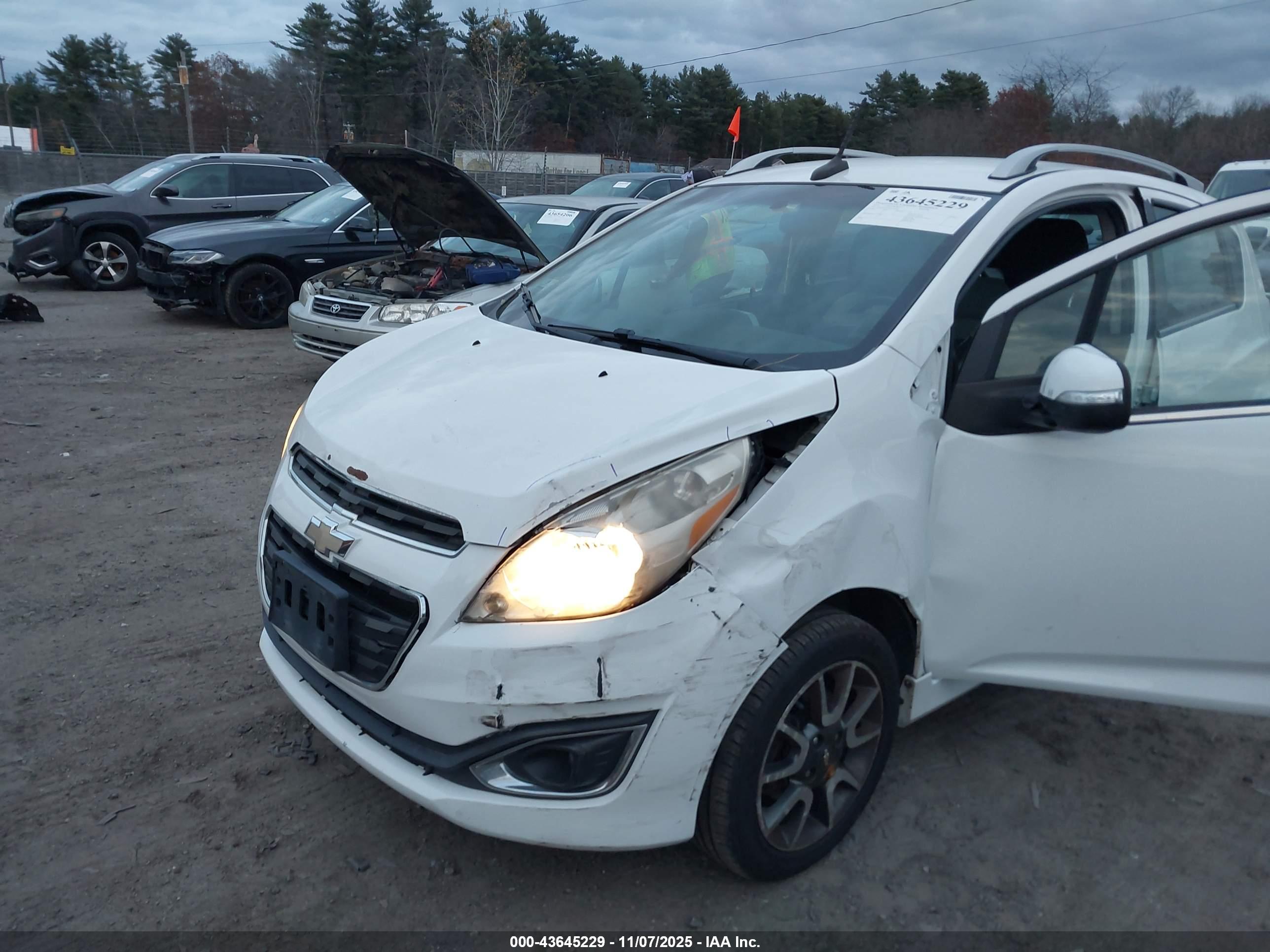 CHEVROLET SPARK image 6