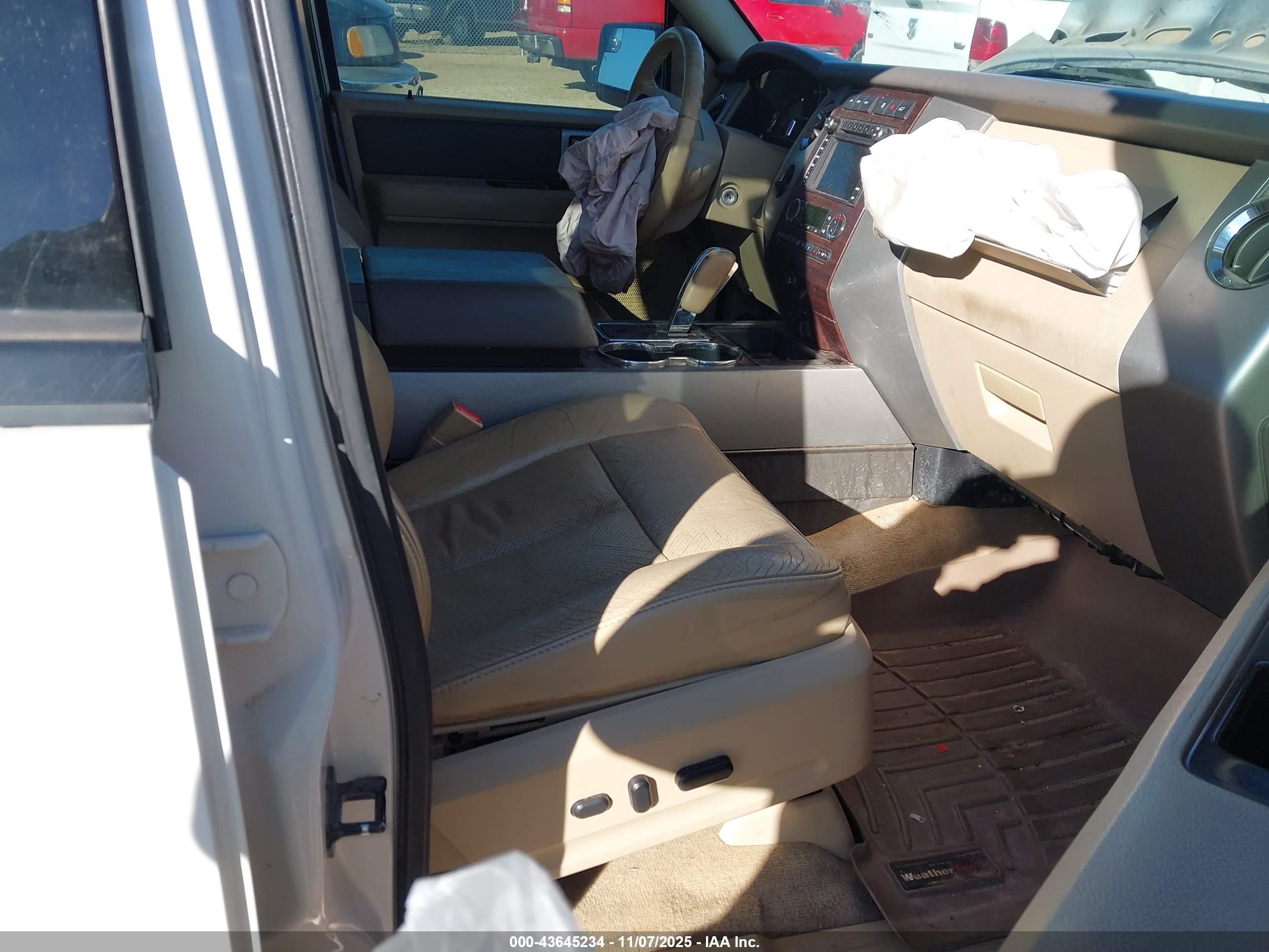 FORD EXPEDITION image 5