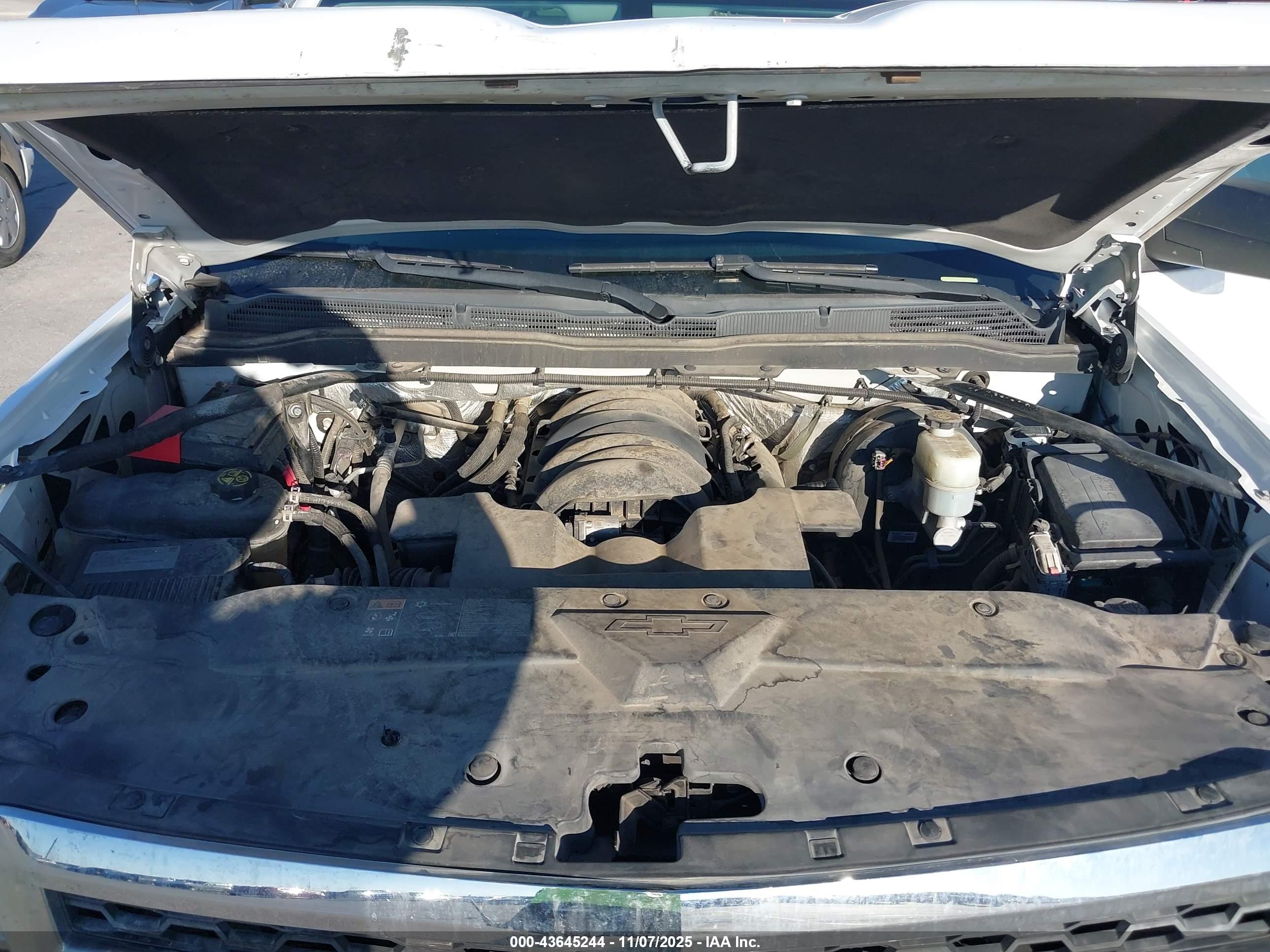 CHEVROLET SILVERADO image 10