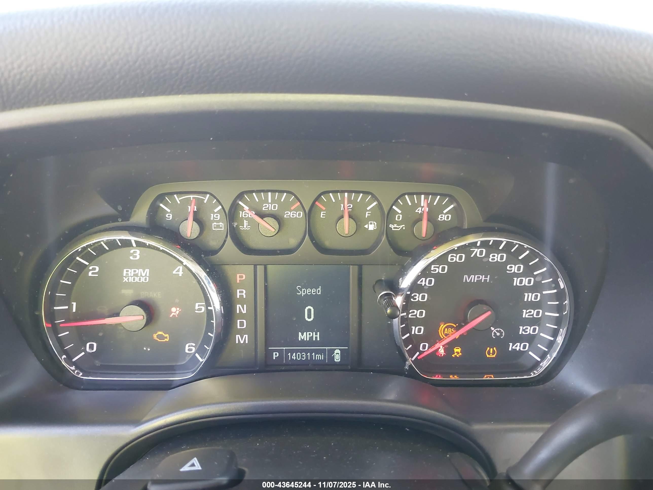 CHEVROLET SILVERADO image 7