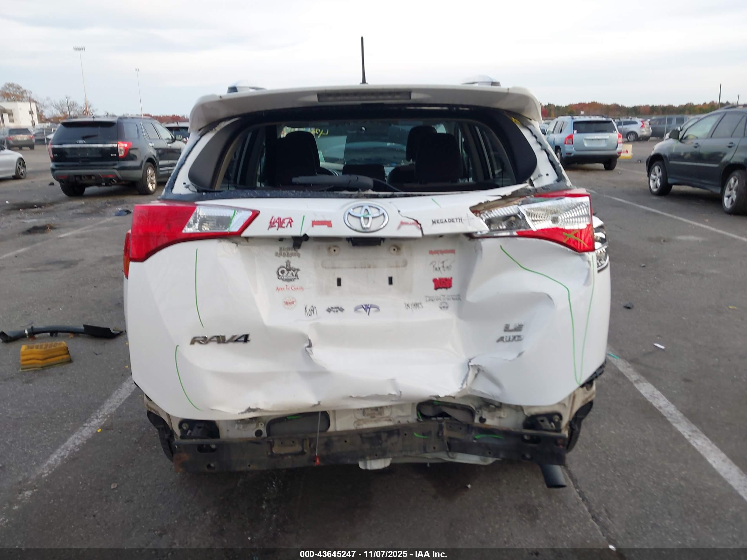 TOYOTA RAV4 image 6