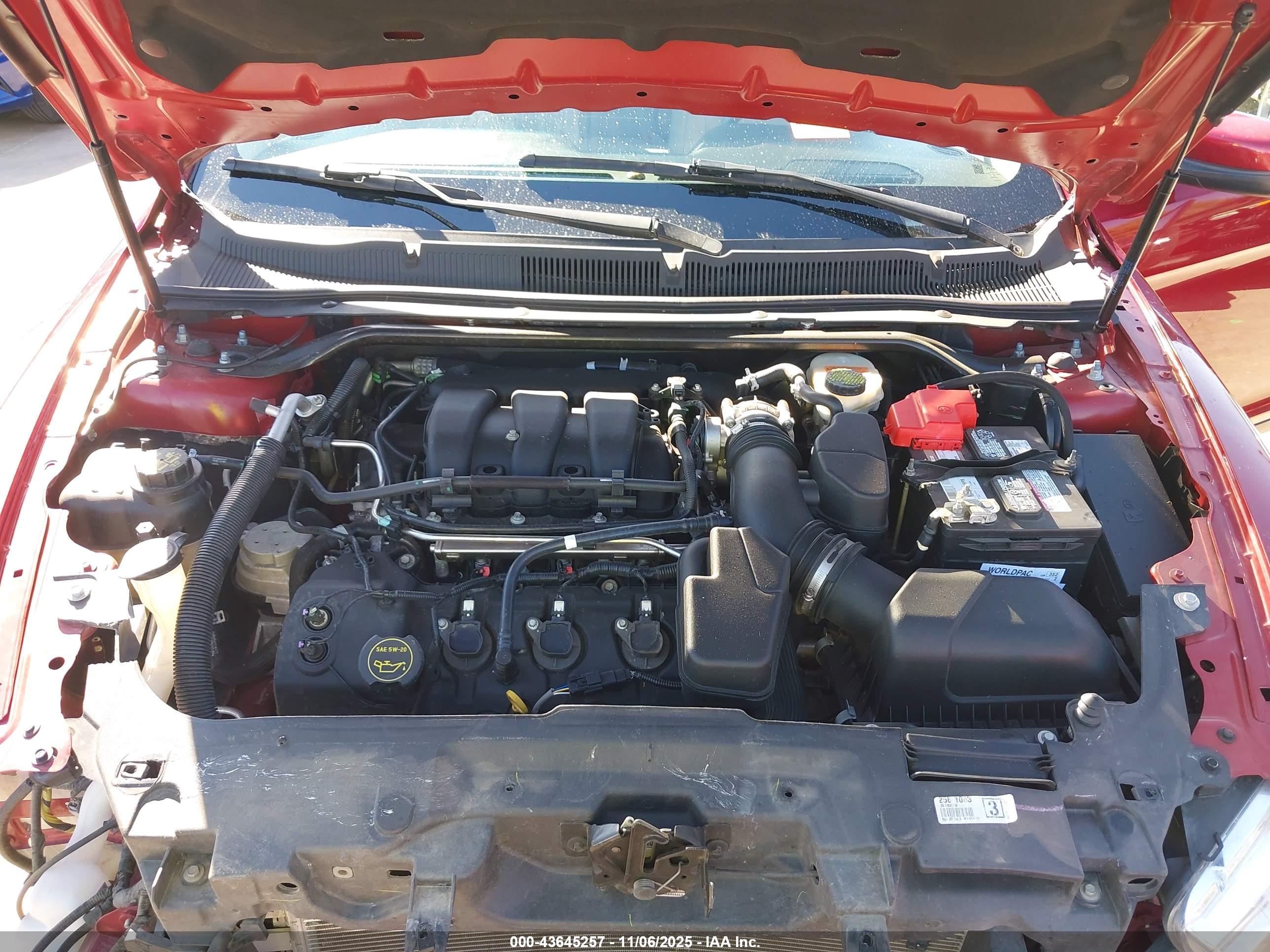 FORD TAURUS image 10