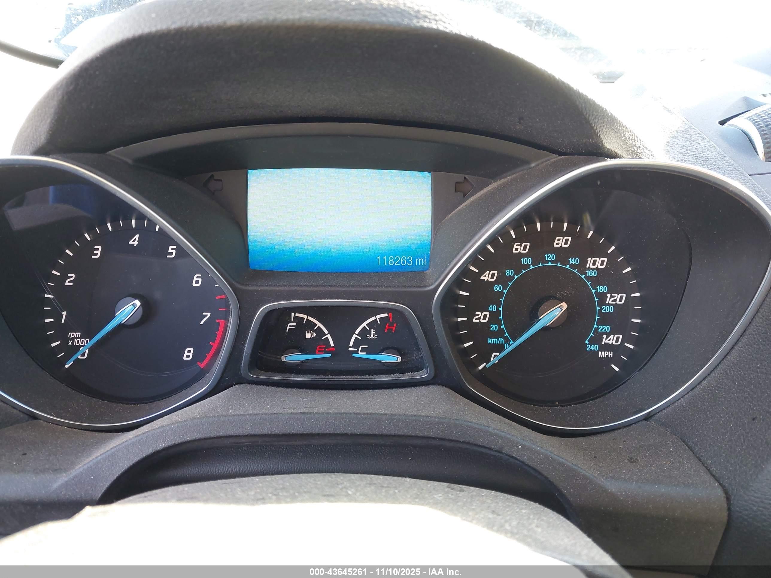 FORD ESCAPE image 7