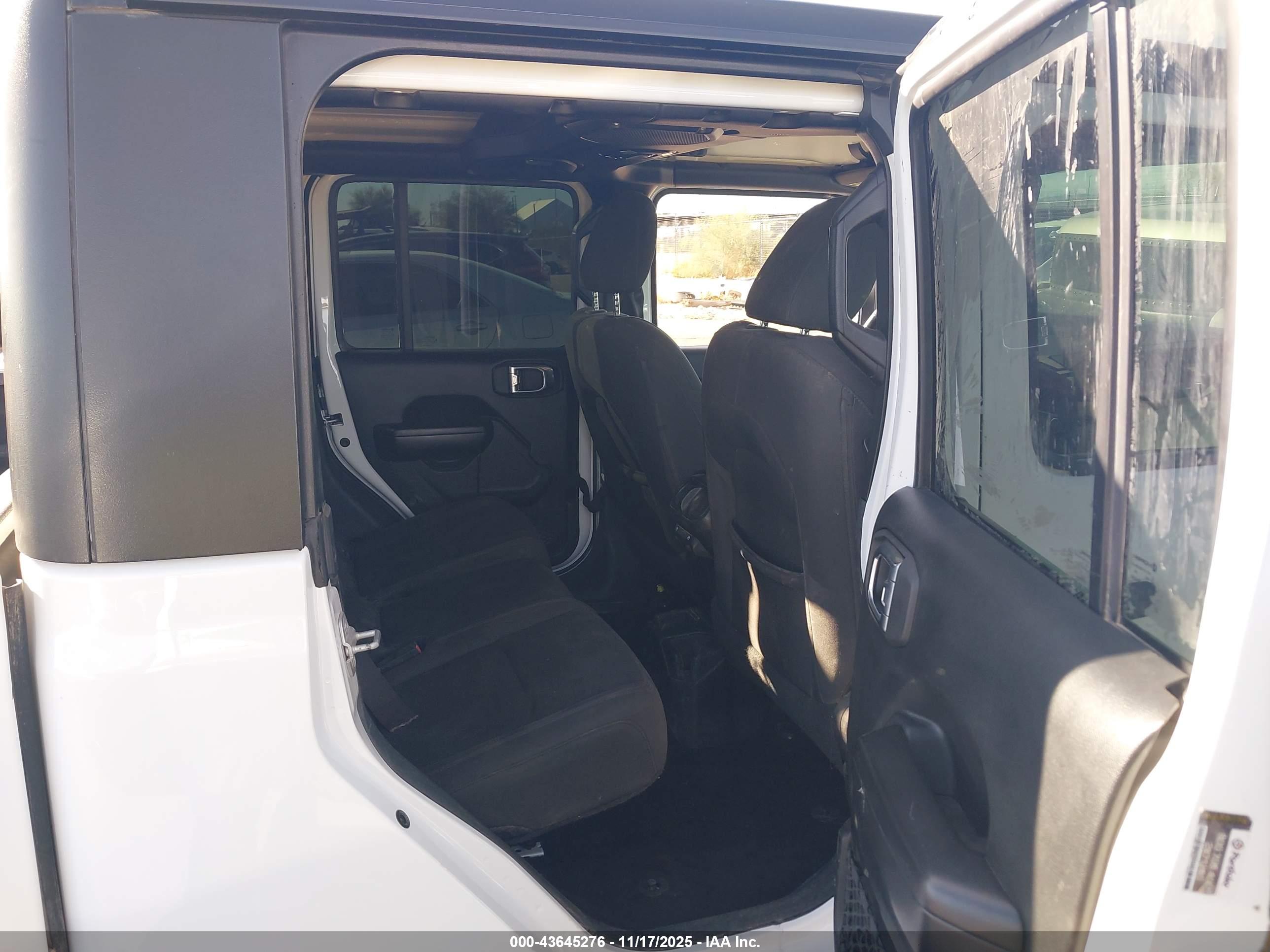 JEEP GLADIATOR image 8
