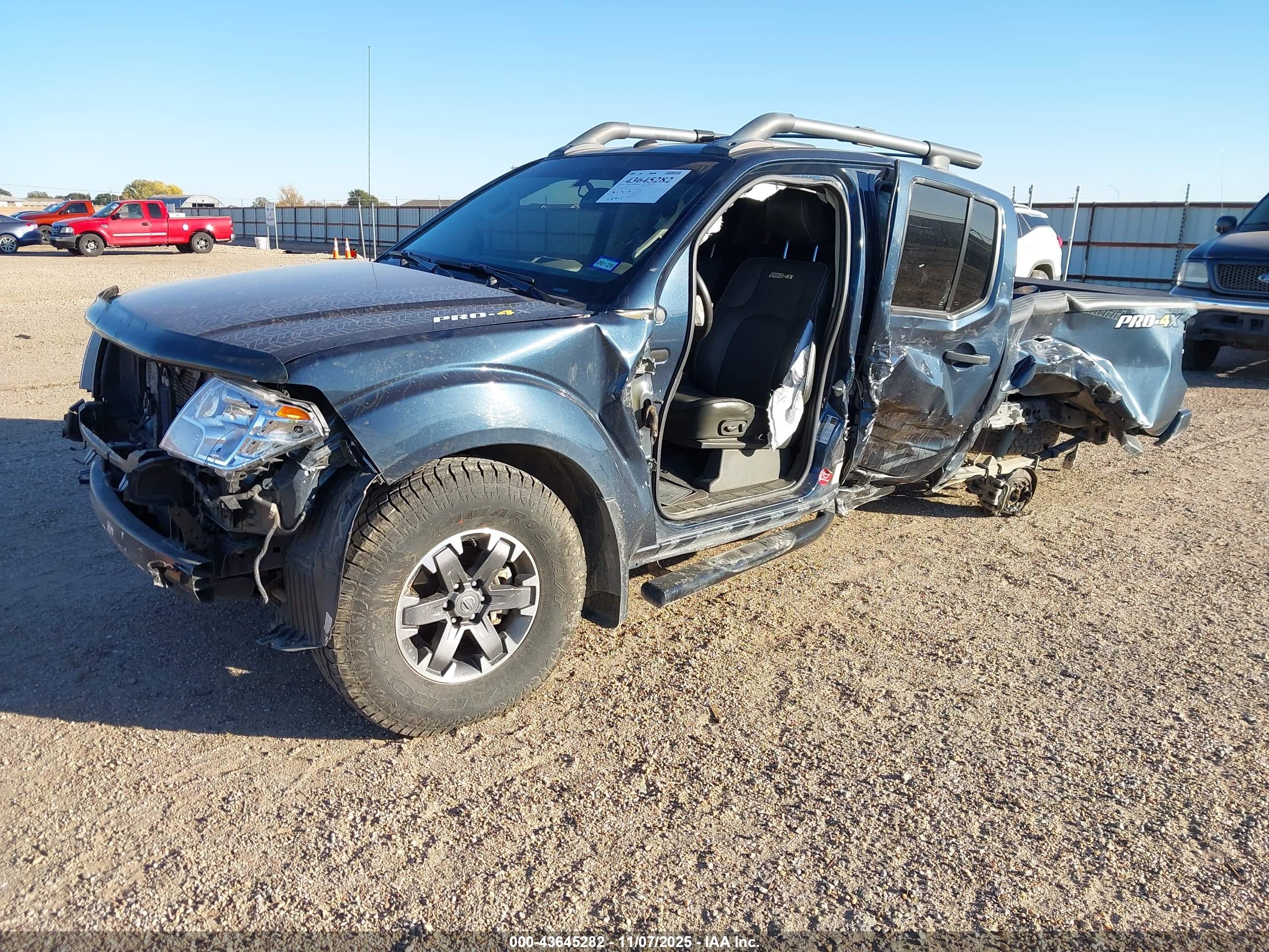 NISSAN FRONTIER image 2