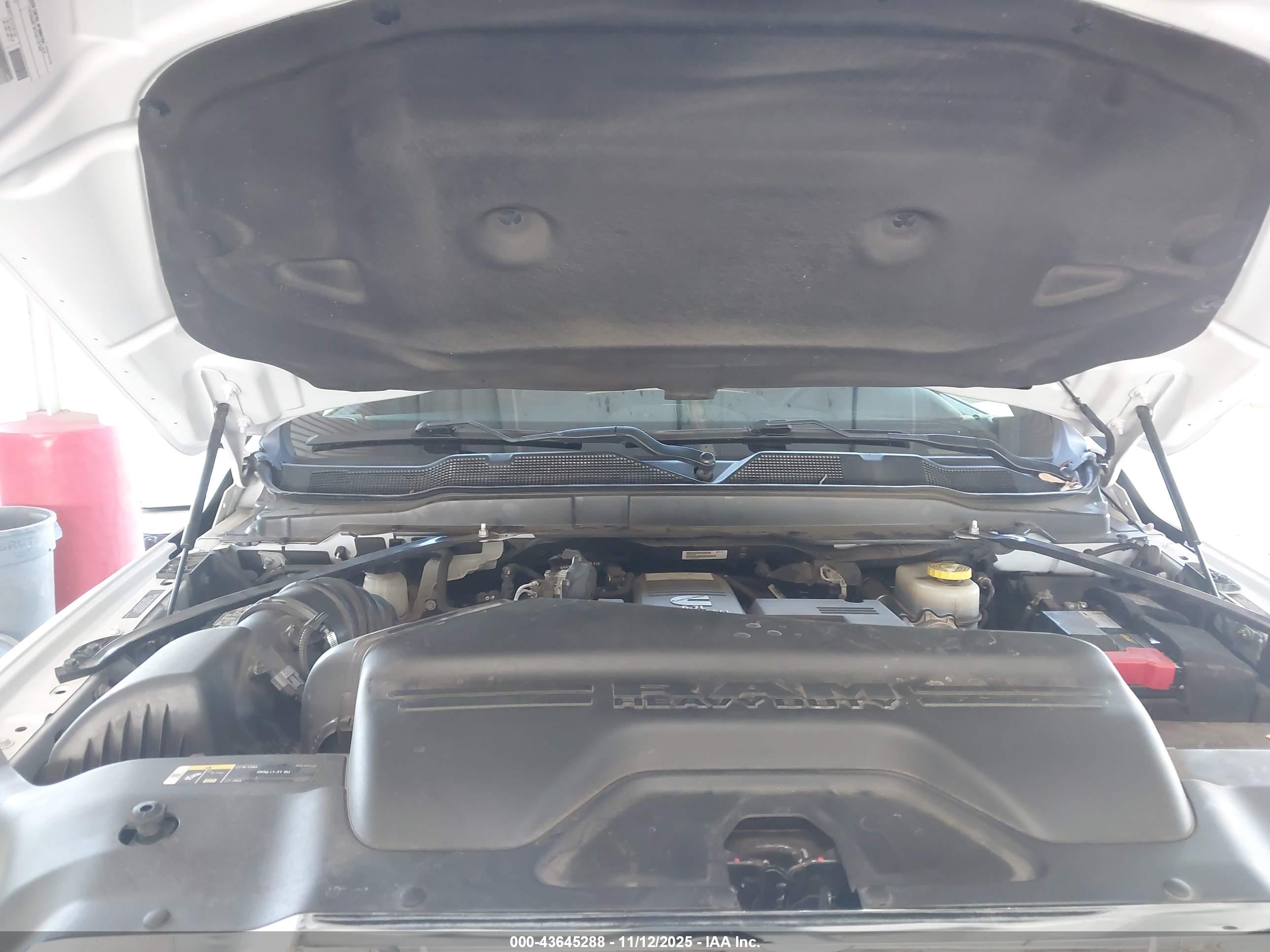 RAM 2500 image 10