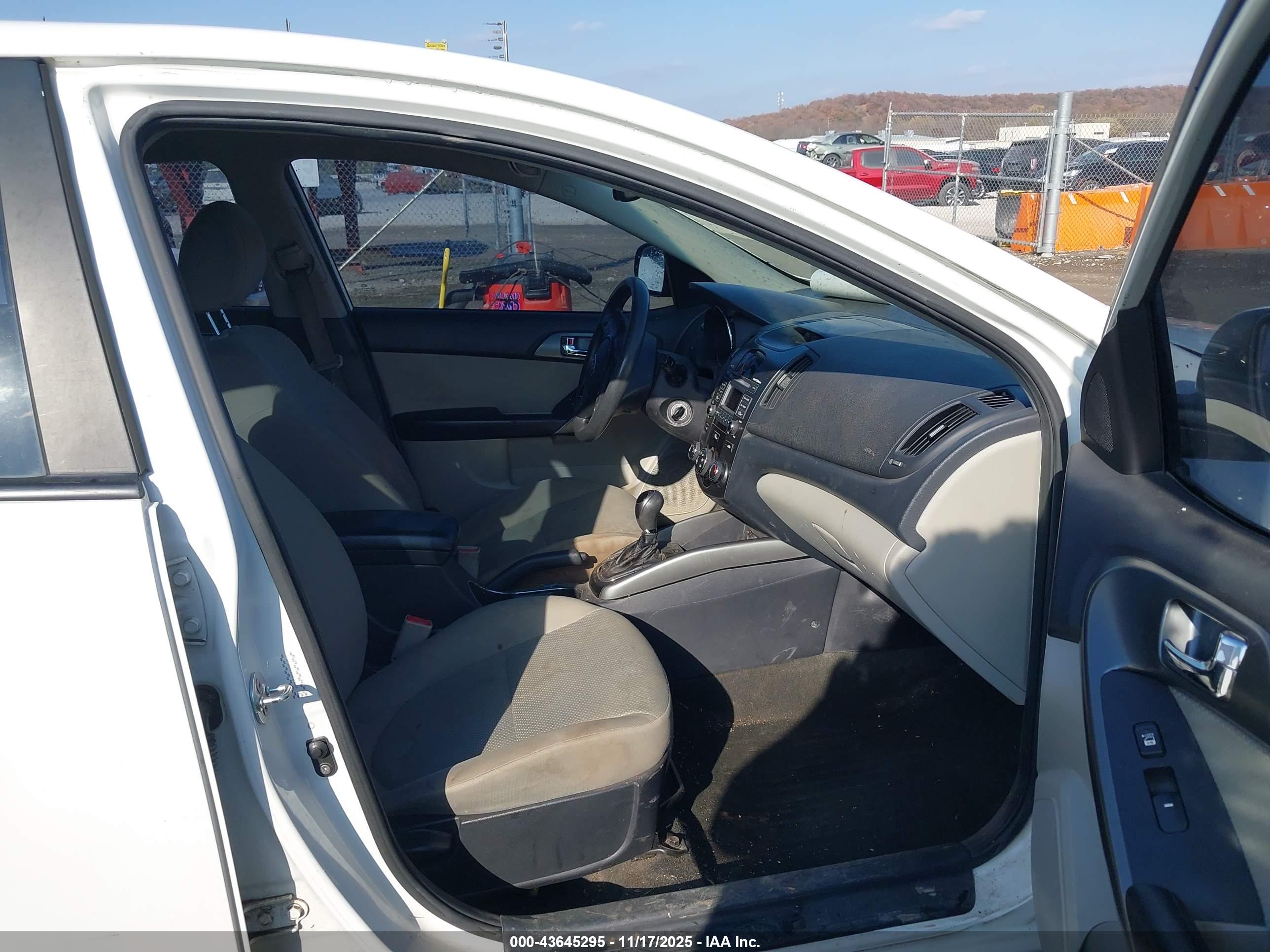 KIA FORTE image 5