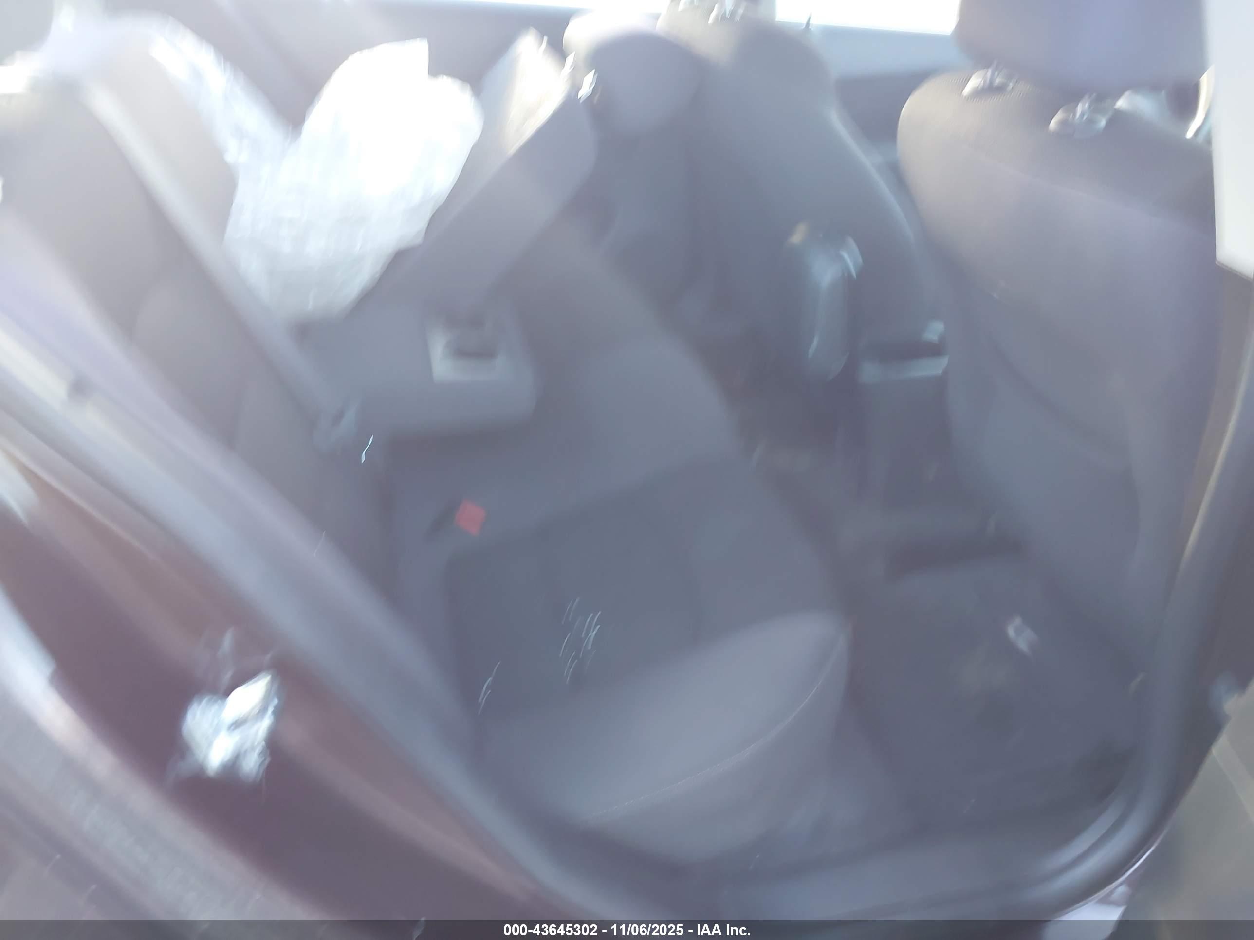 CHEVROLET CRUZE image 8