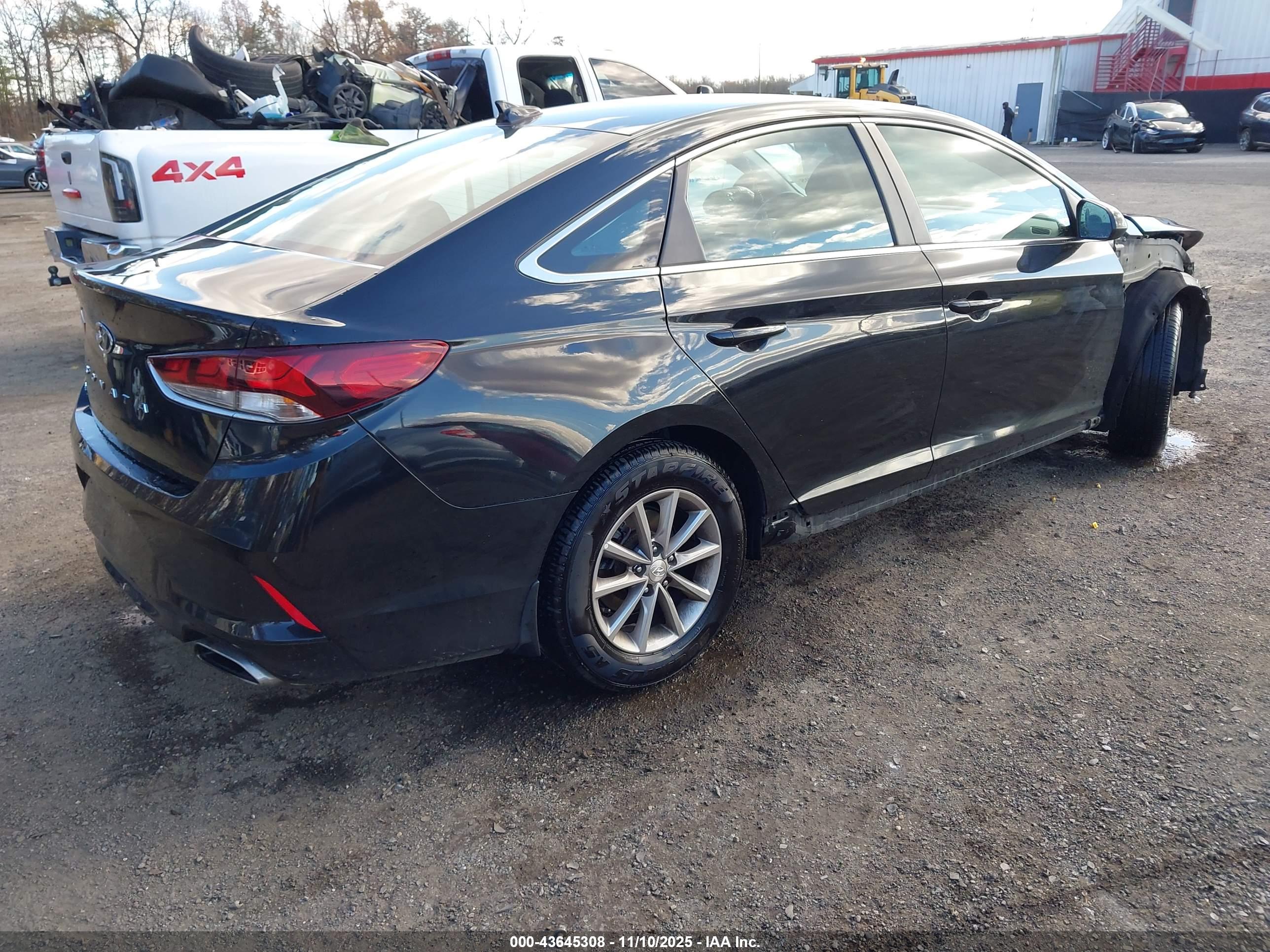 HYUNDAI SONATA image 4
