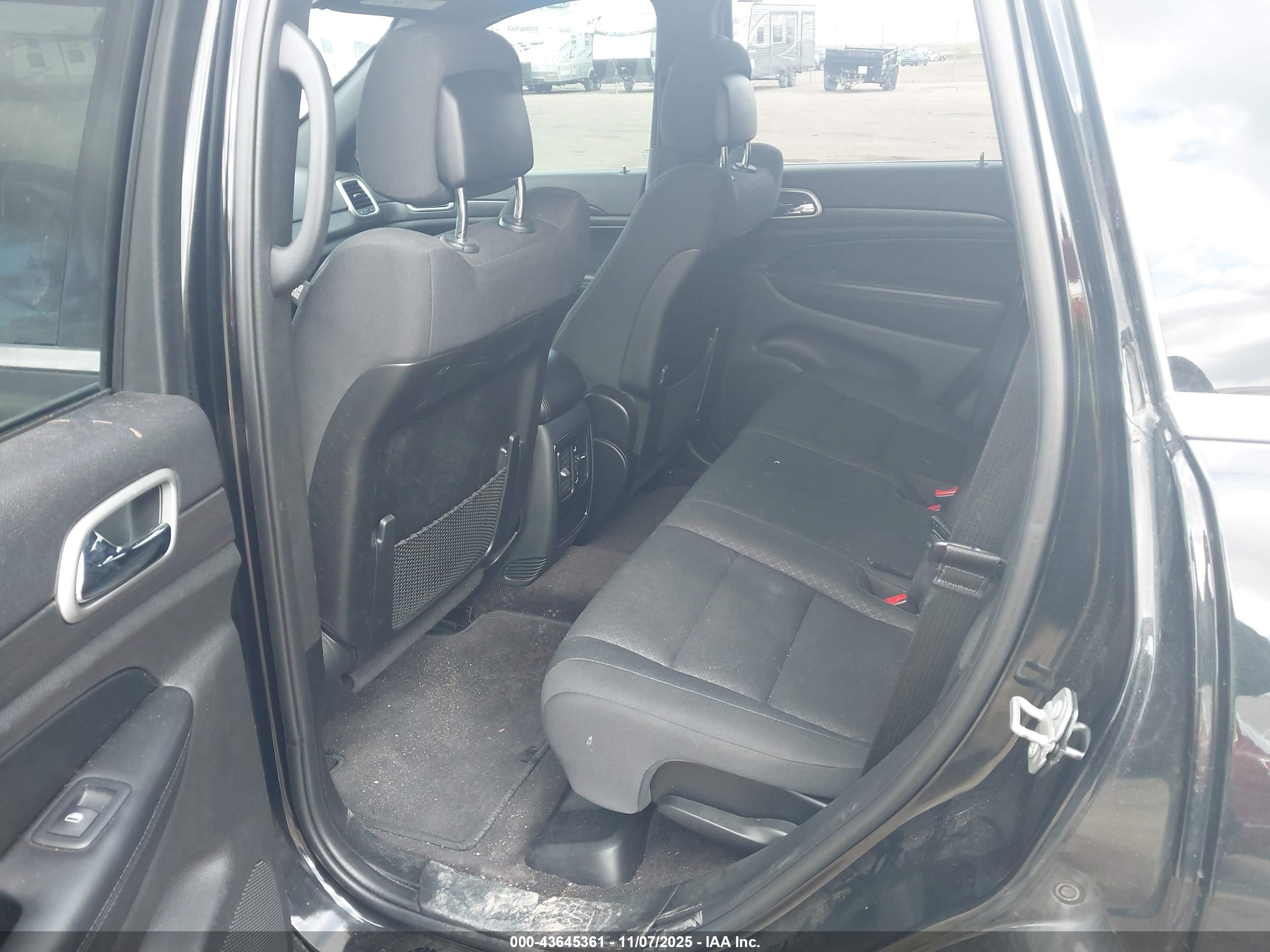 JEEP GRAND image 8