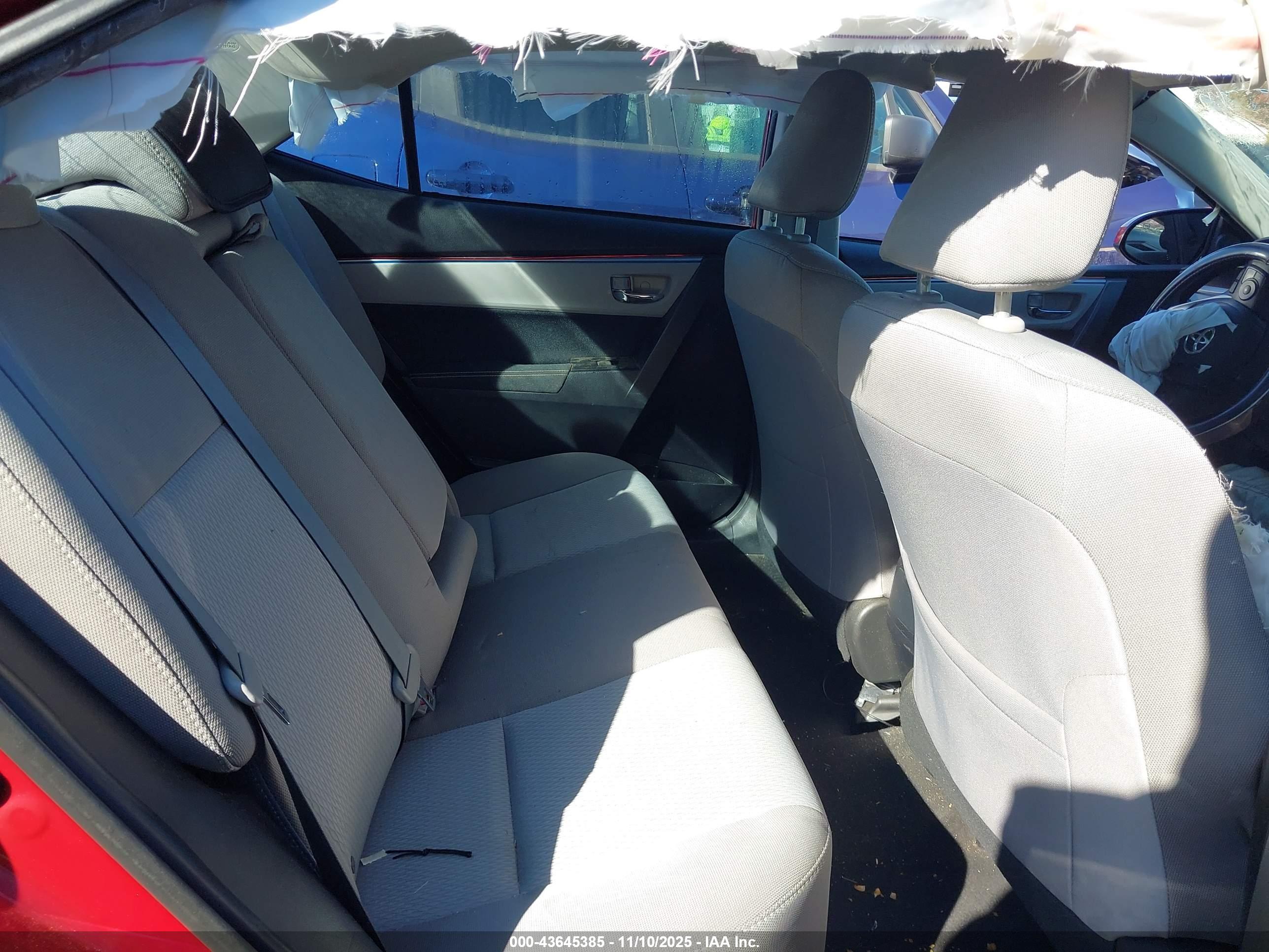 TOYOTA COROLLA image 8